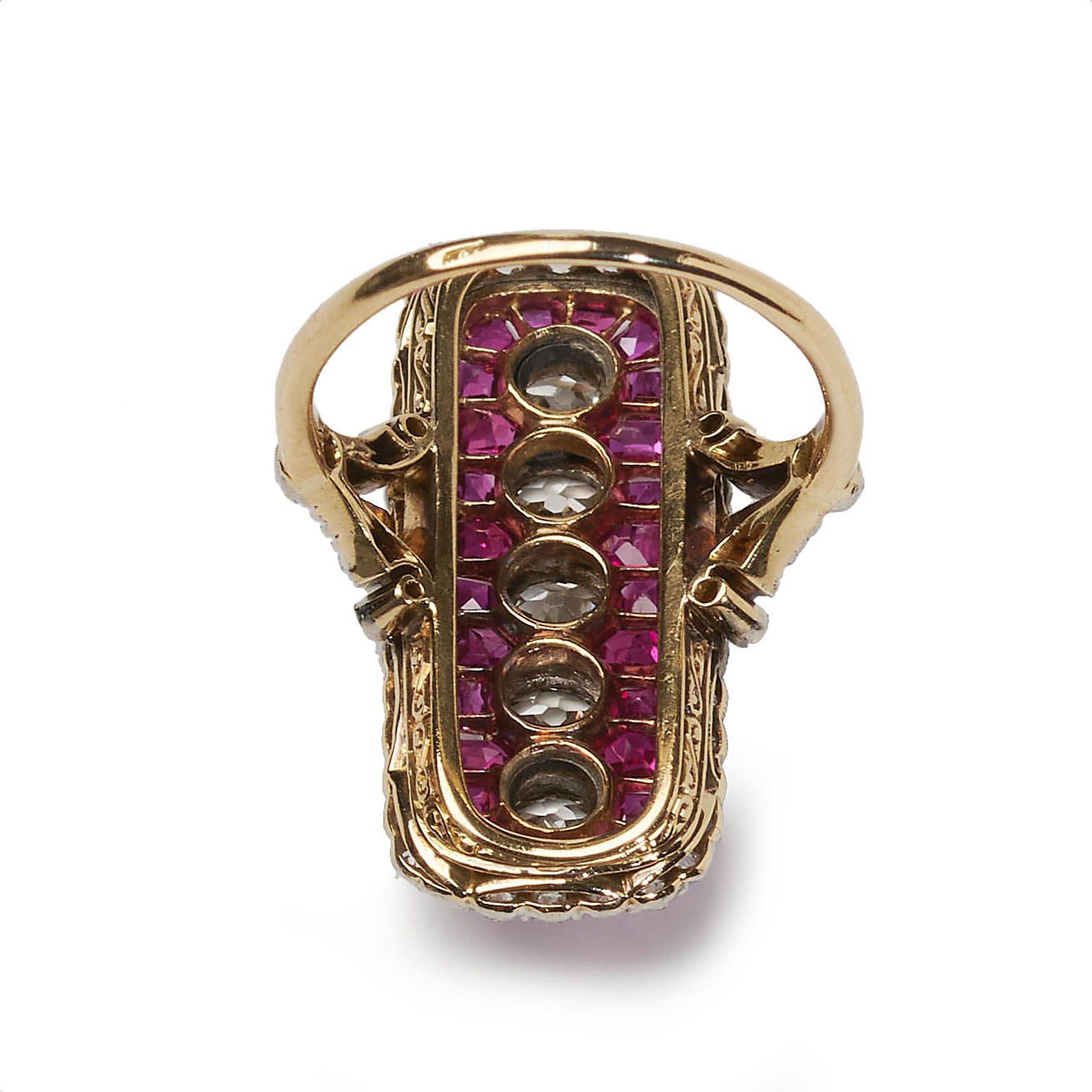 Women's Art Deco Ruby, Diamond, Gold and Platinum Plaque Ring, circa 1920 For Sale
