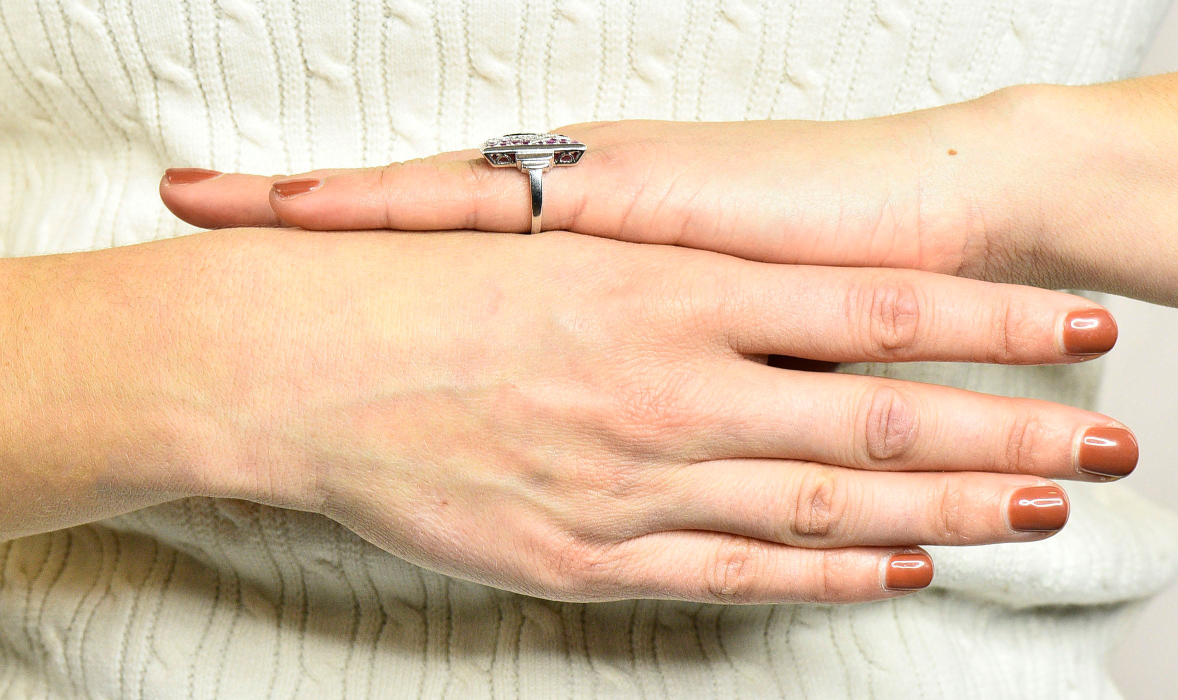 Art Deco Rubin Diamant Onyx Platin Sternzeichen Schütze Ring 6