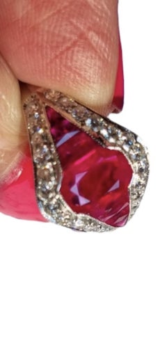 Anello Art Deco con diamante e rubino in platino, pannello di rubino tagliato a calibrazione, circa 1930