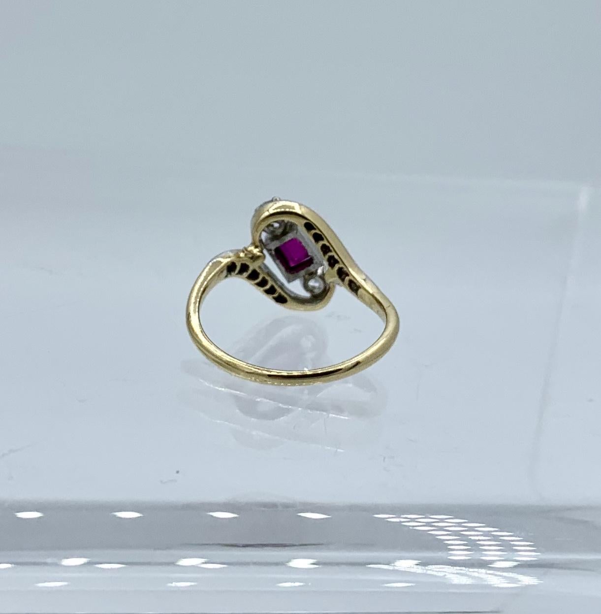 Art Deco Ruby Diamond Ring 14K Gold Antique Wedding Engagement Stacking Ring Pour femmes en vente