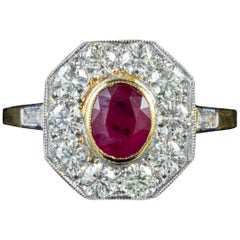 Vintage Art Deco Ruby Diamond Ring 18 Carat Gold 0.65 Carat Ruby, circa 1930