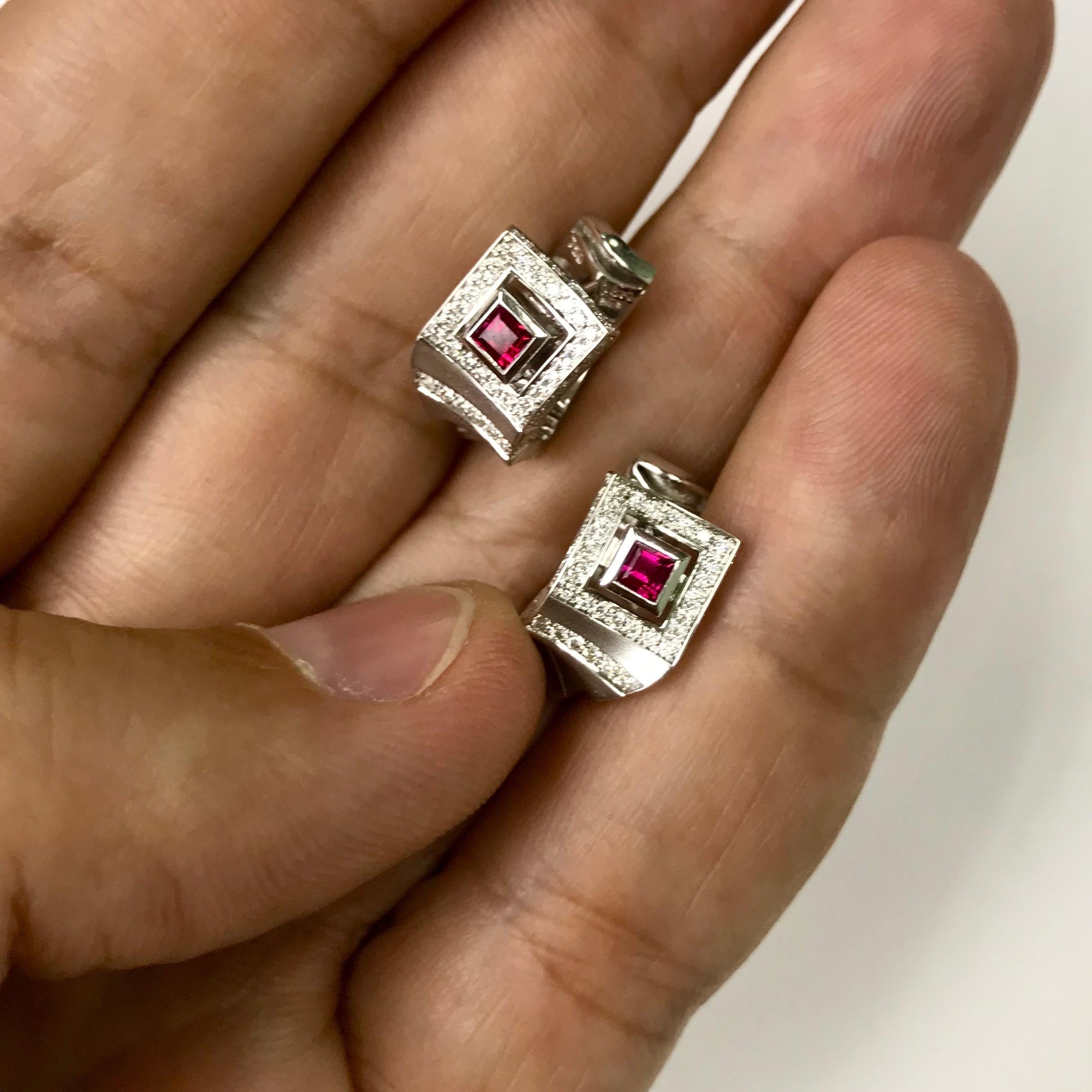Ohrringe im Art-Déco-Stil mit Rubin-Diamanten aus 18 Karat Weißgold (Art déco) im Angebot