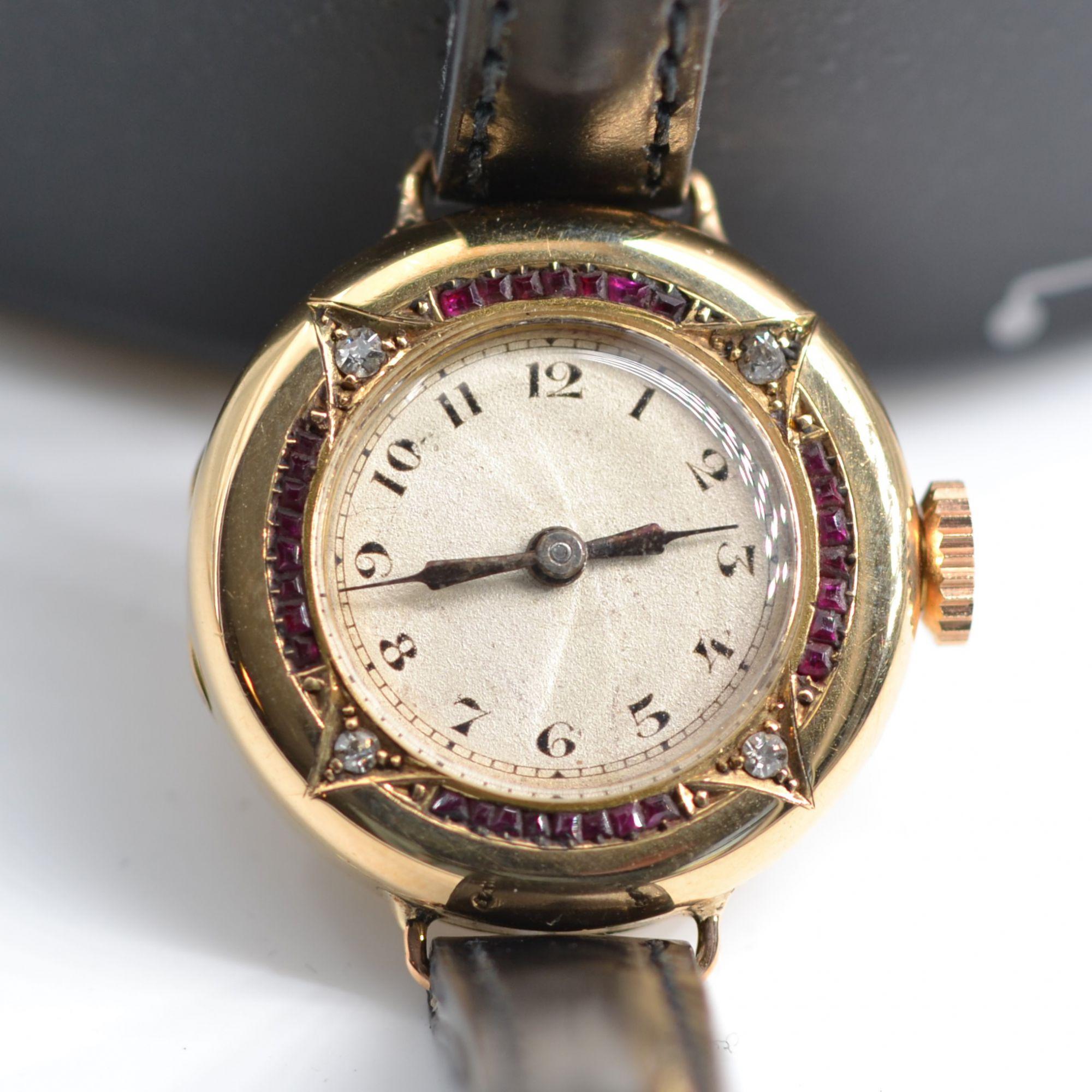 Art Deco Ruby Diamonds 18 Karat Yellow Gold Lady's Watch In Good Condition In Poitiers, FR