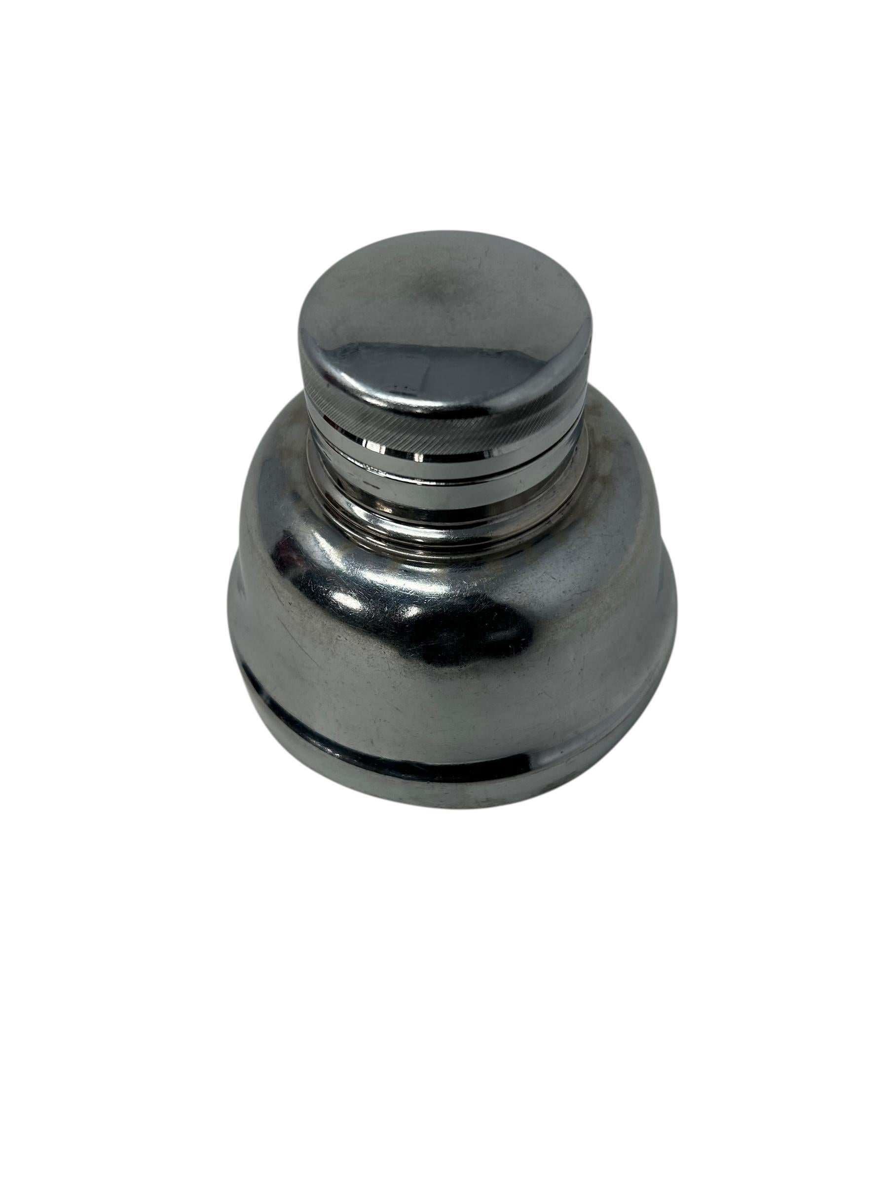 Shakers à cocktail Art déco rouge rubis avec revêtement en argent en vente 3