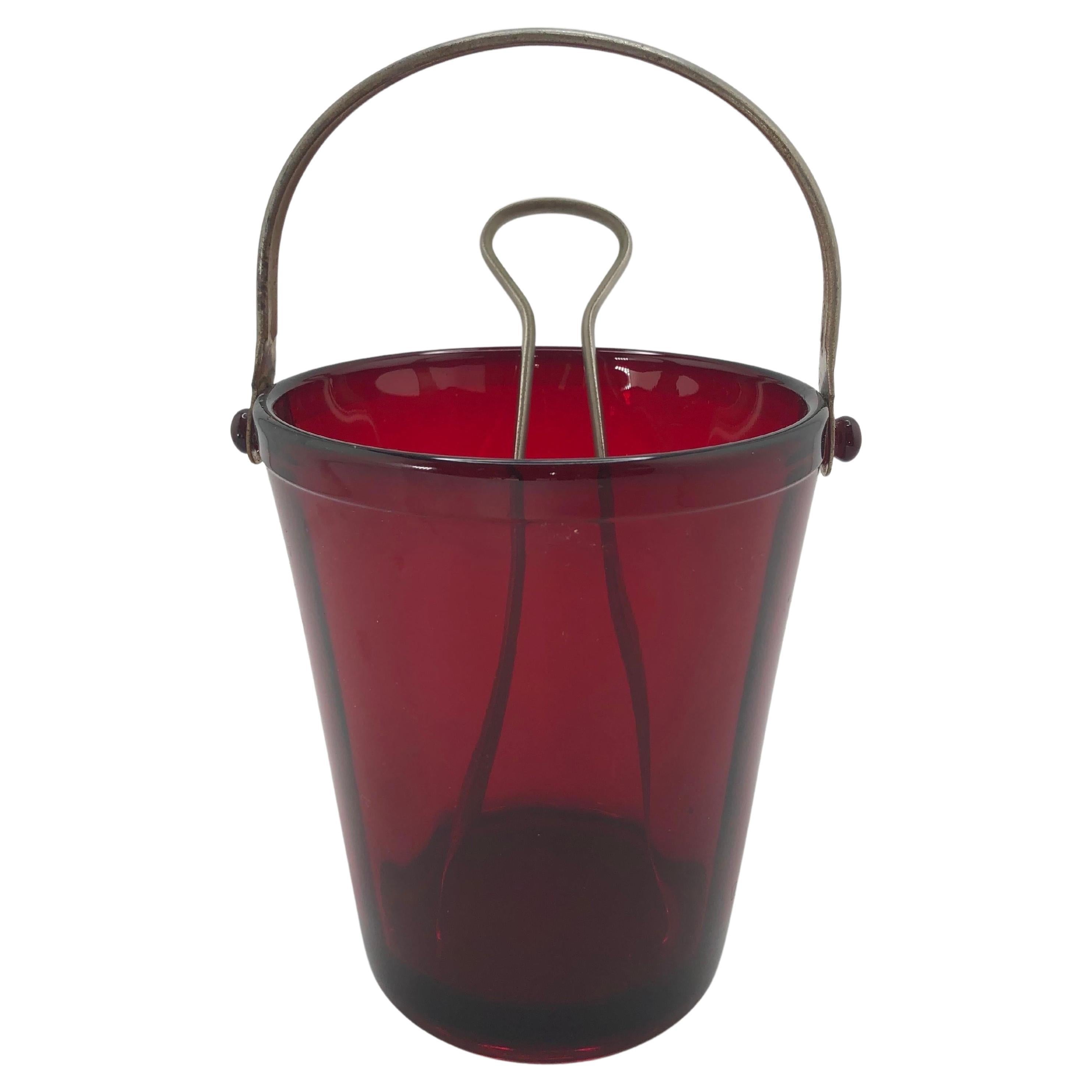 Secchiello per ghiaccio Art Deco rosso rubino in vendita