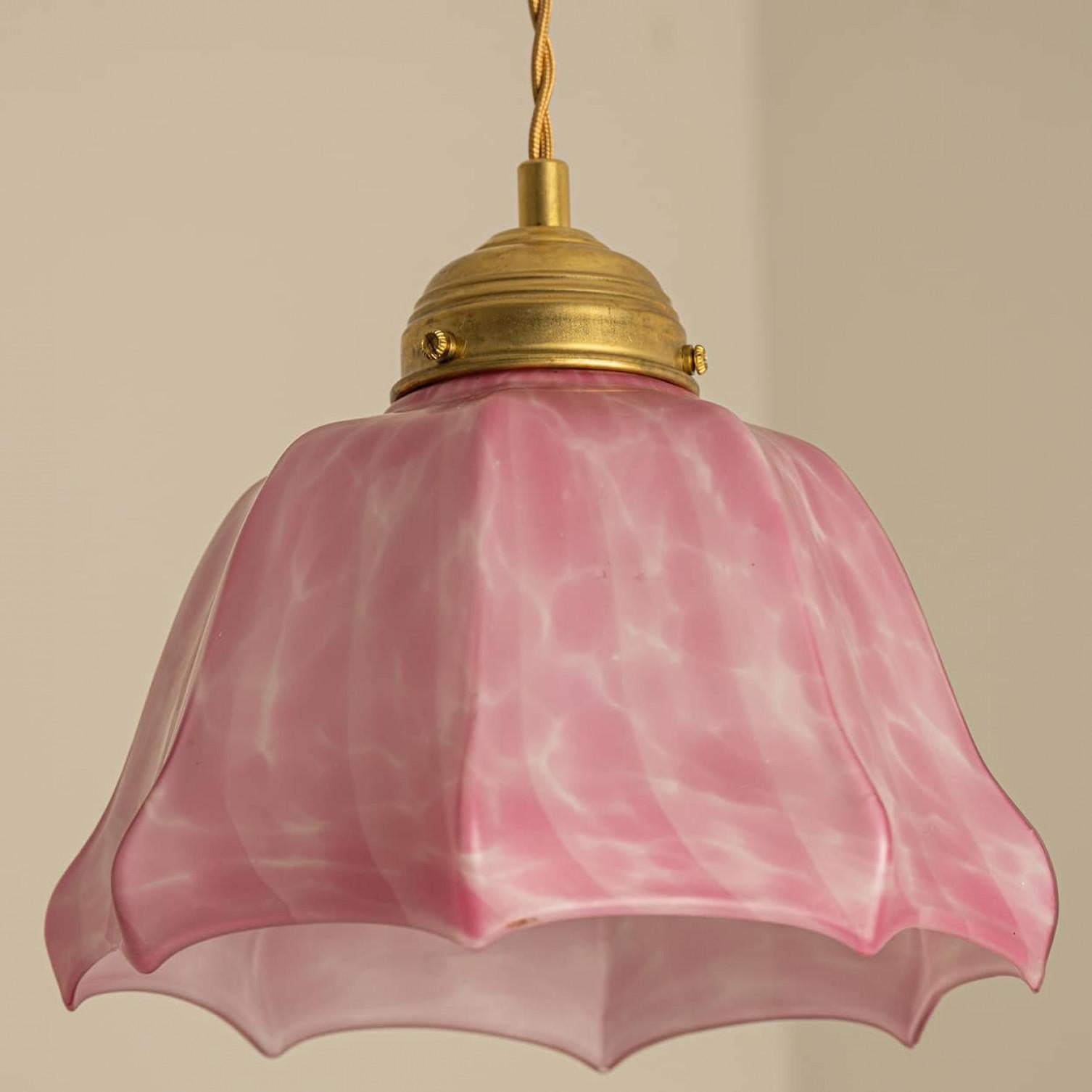 Murano Glass Art Deco Ruffled Murano Hand Blown Glass Pendant Pink Marbled, 1970 For Sale