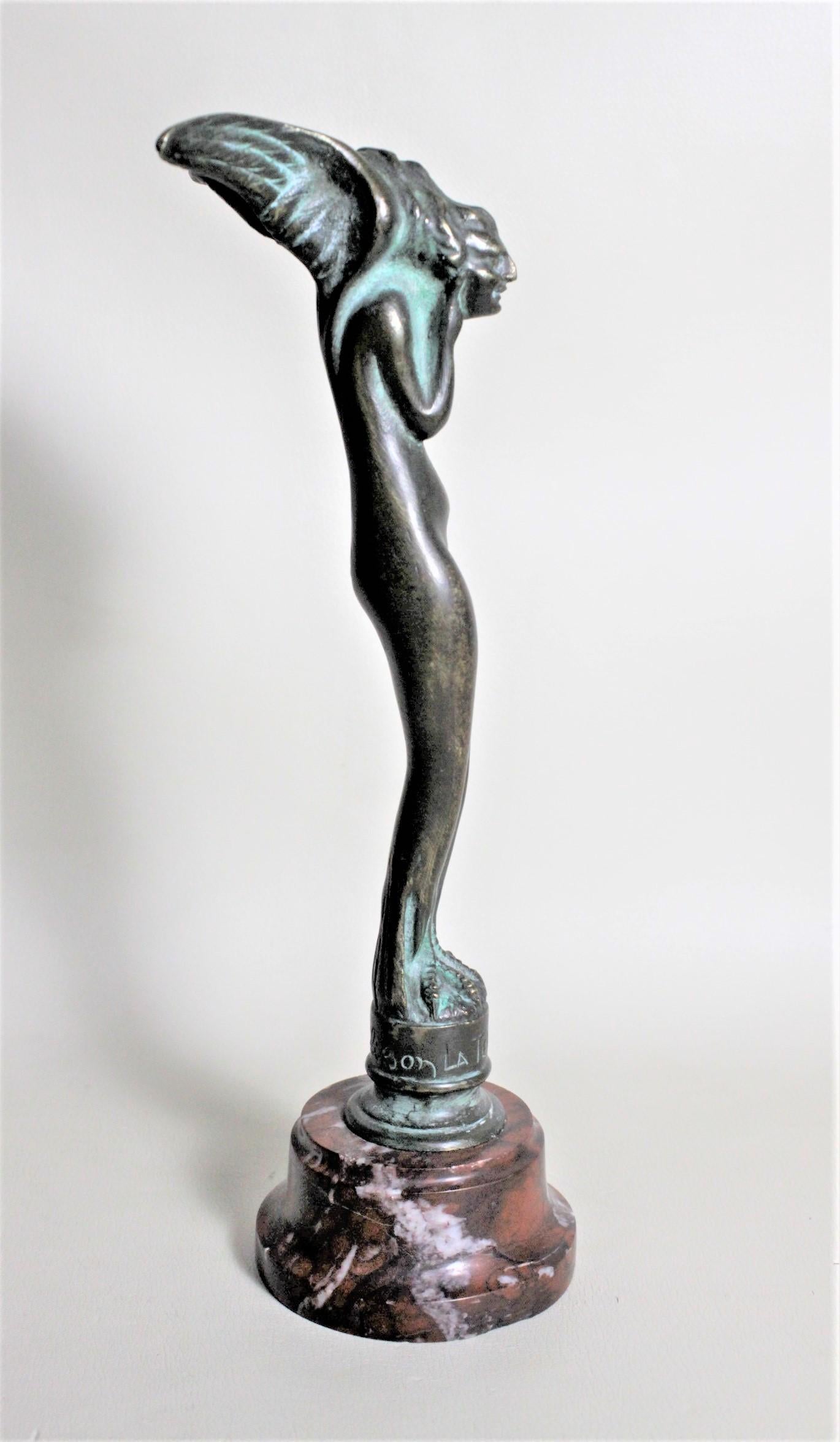 Français Sculpture en bronze Art Déco S. Zelikson d'une femme nue ailée « La Tentation » en vente