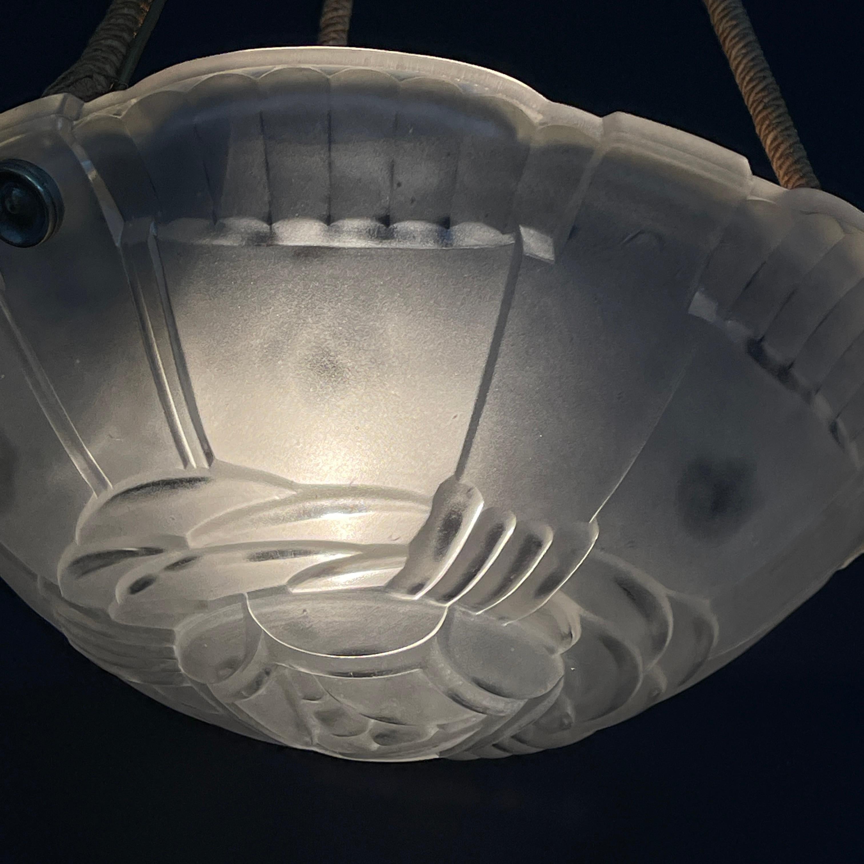 ART DECO SABINO Paris, ciotola per lampada da soffitto, anni '30 in vendita 3