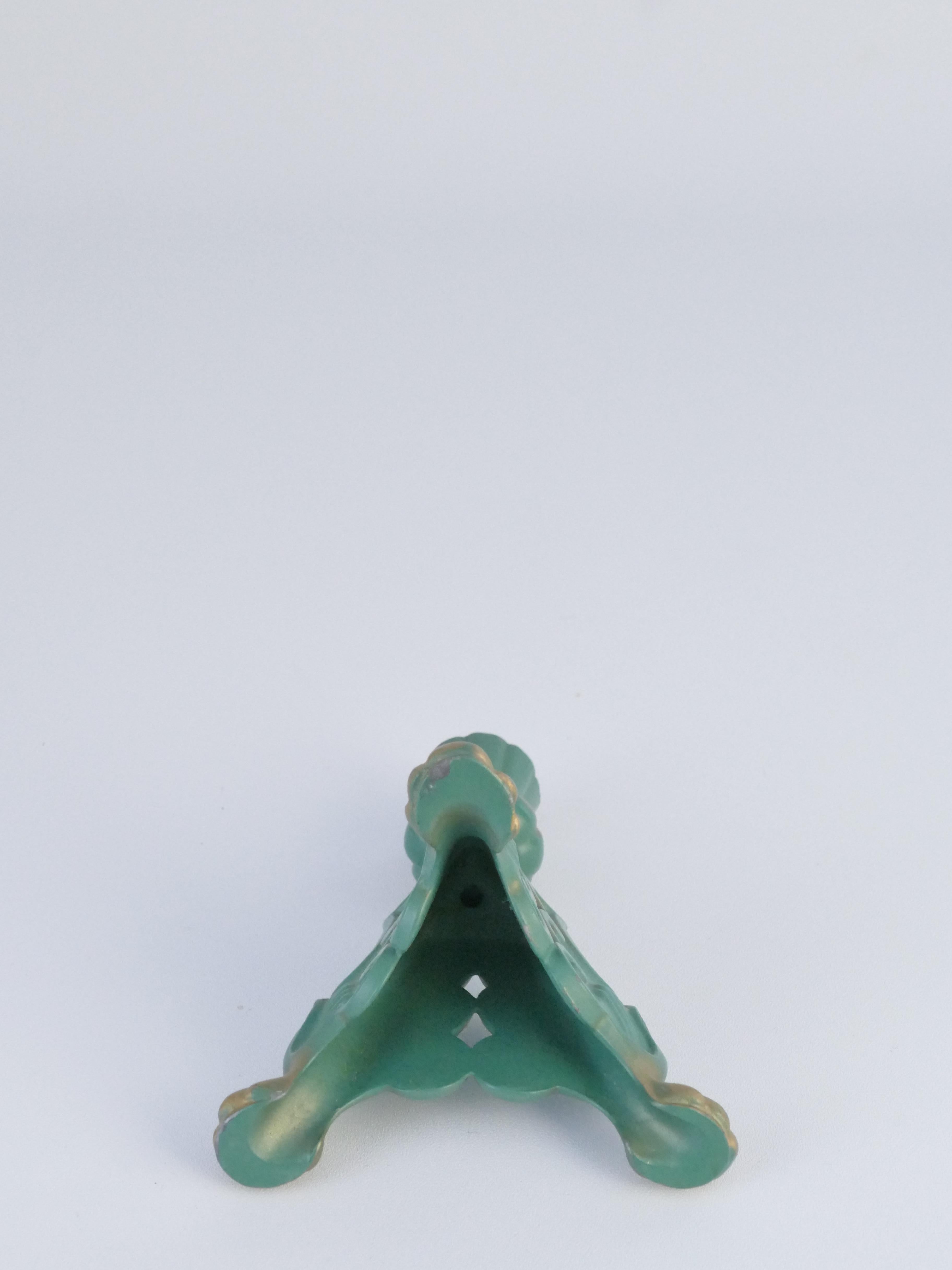 Candelero Art Déco de metal verde salvia, Stjärnmetall, Suecia Década de 1940 mediados del siglo XX en venta