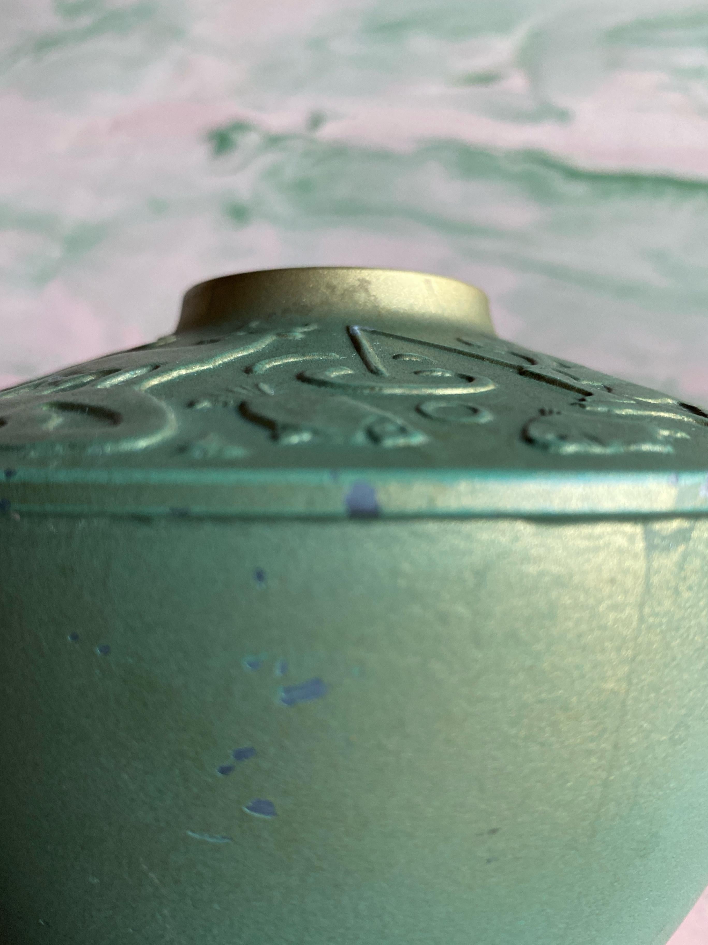 Vaso in metallo Art Deco Greene & Greene Attribuito a Sonja Katzin, Stjärnmetall, anni '40 in vendita 7