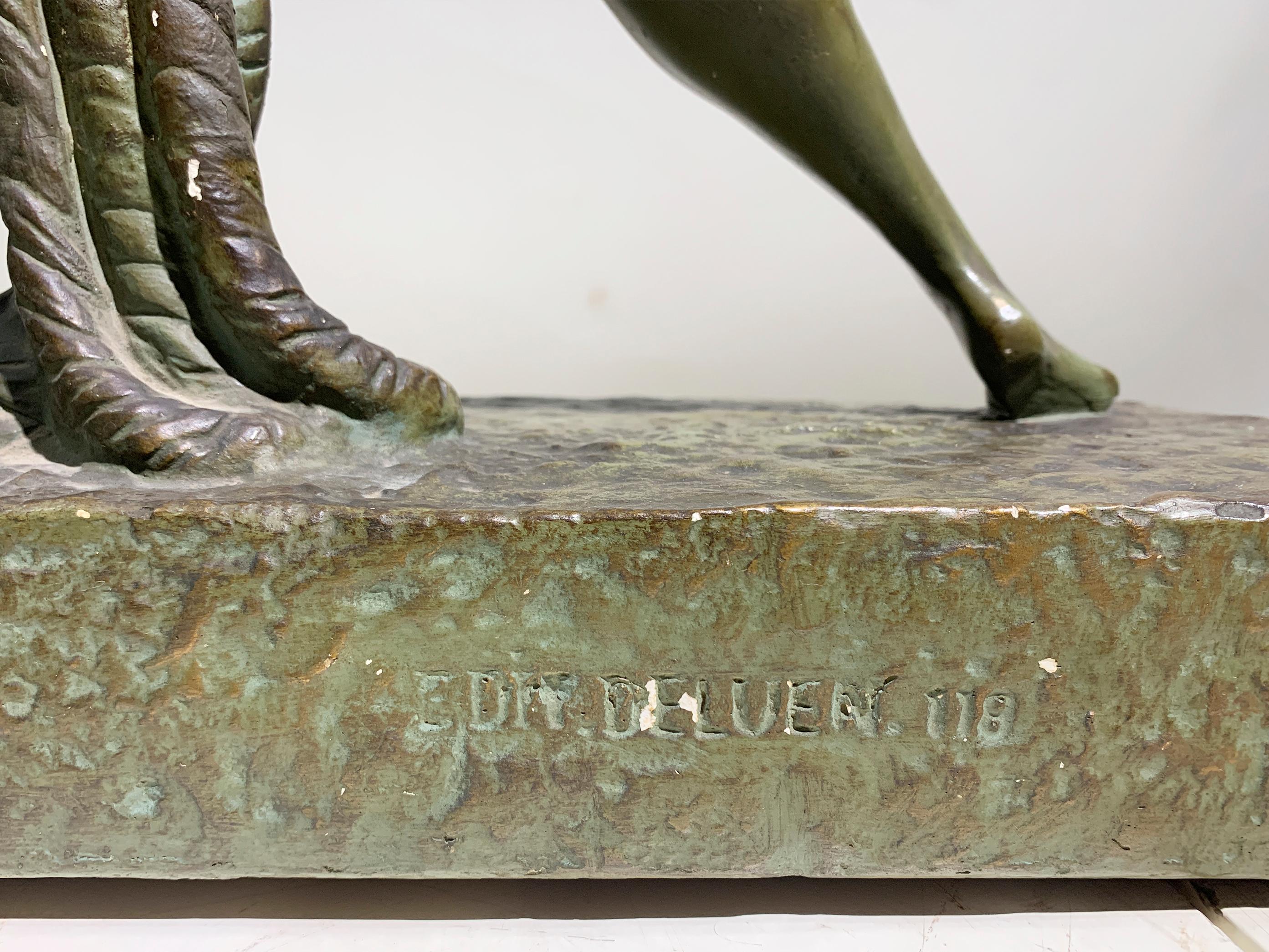 Céramique Sculpture Art Déco en bronze patiné signée 