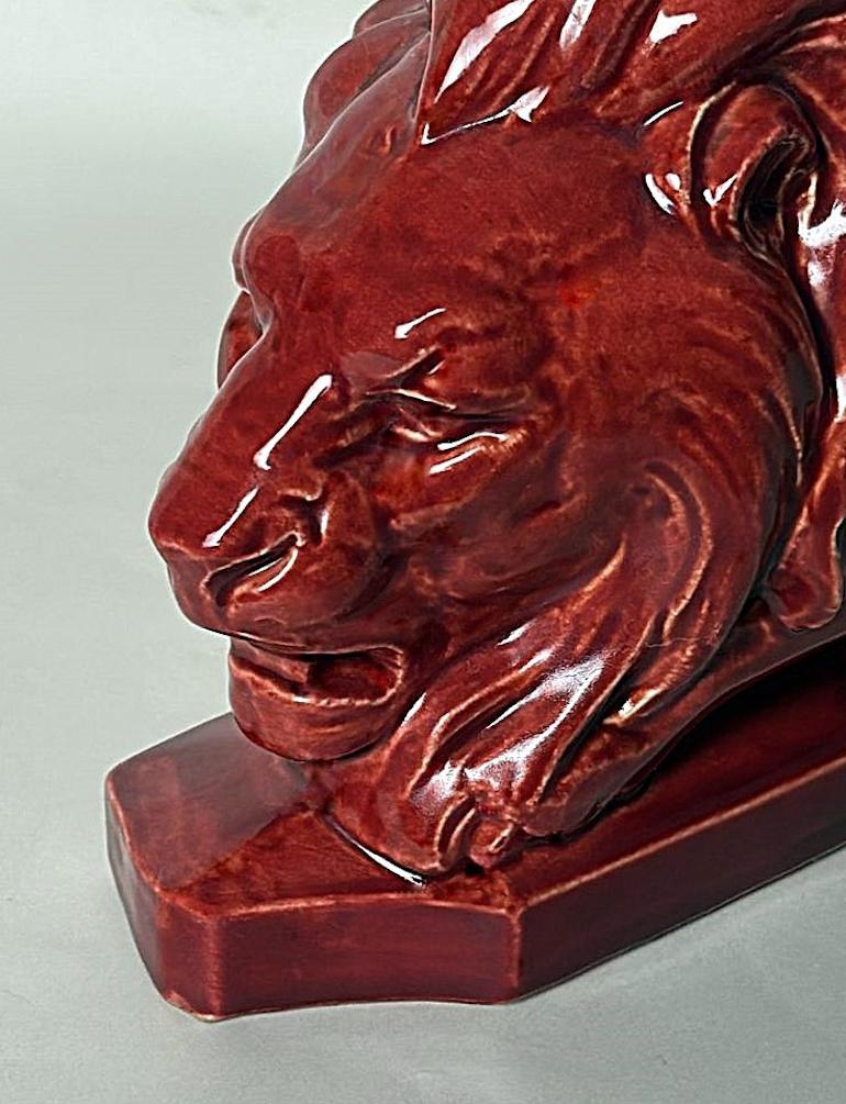 León francés de cerámica esmaltada roja Art Déco Saint Clément en venta 6