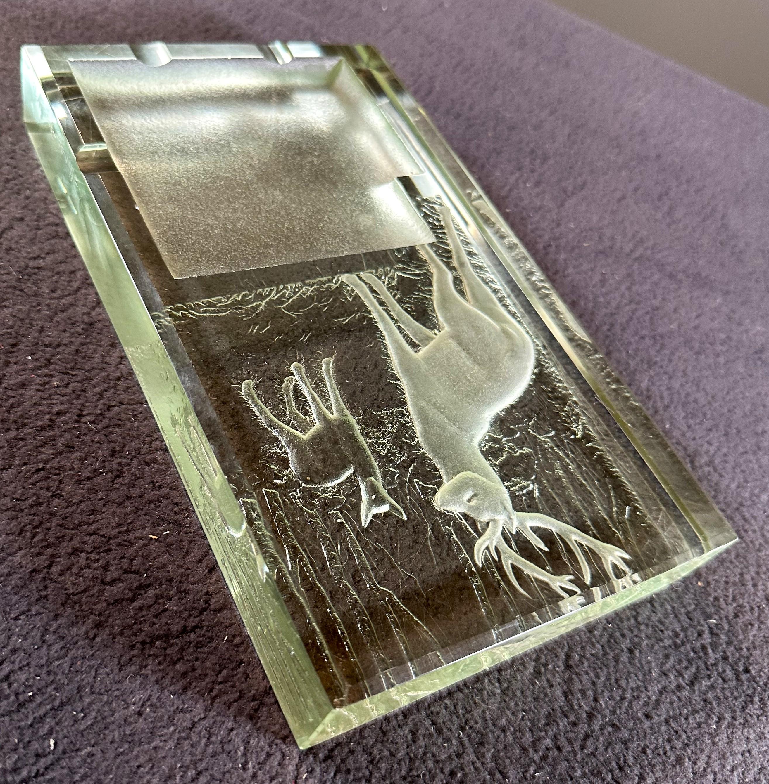Art Deco Saint Gobain Glass etched ashtray, Centerpiece Luce, signed Müller 4