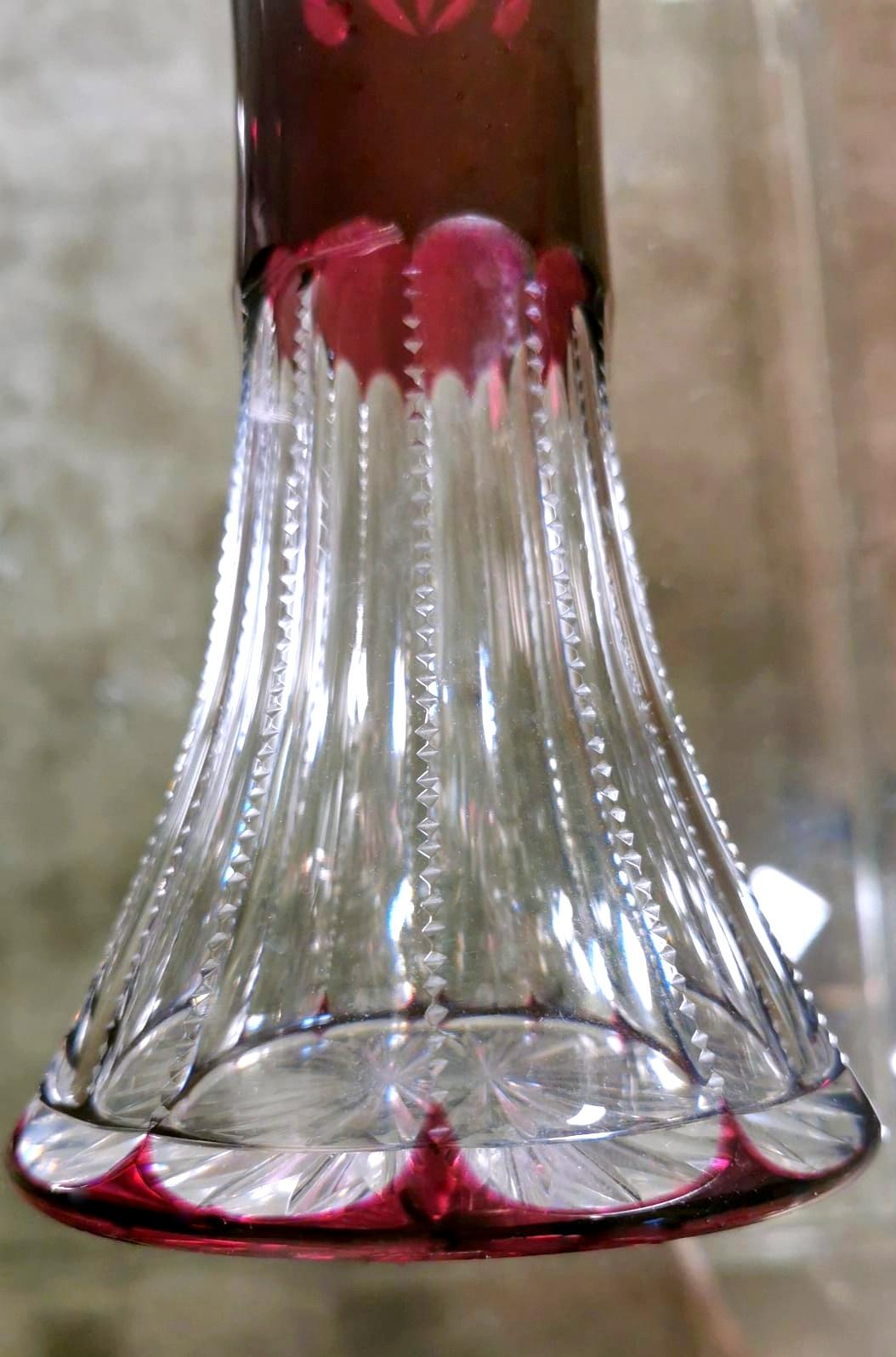 Art Deco Saint Louis Style Pair of French Cut and Grinded Lead Crystal Vases For Sale 8