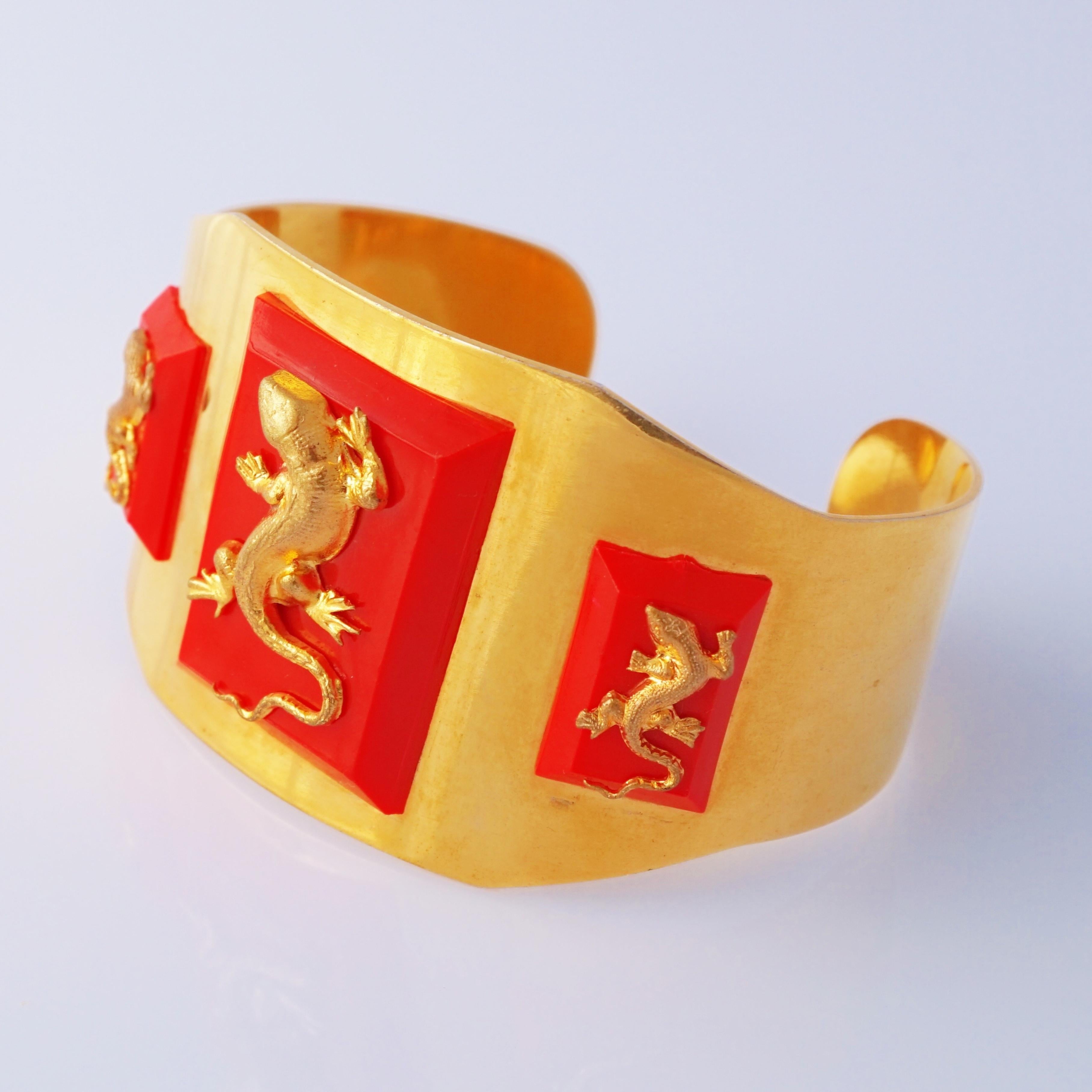 Moderno Bracciale Art Deco Salamander con bachelite color ciliegia di Jean Painlevé, anni '30 in vendita