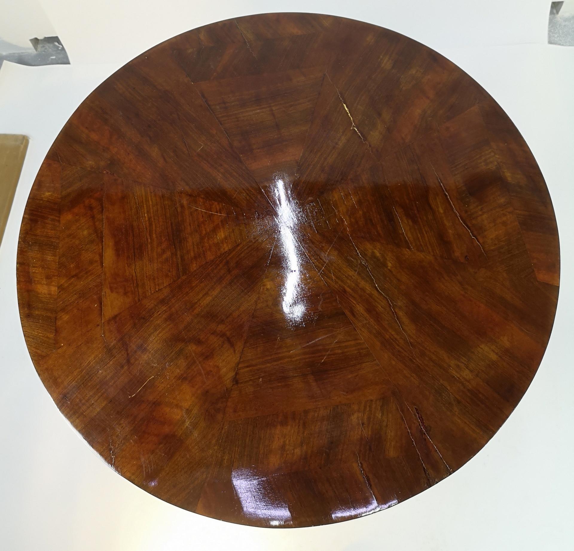 Art Deco Saloon Table with Walnut Veneer and French Lacquer Polish, 1930's 1