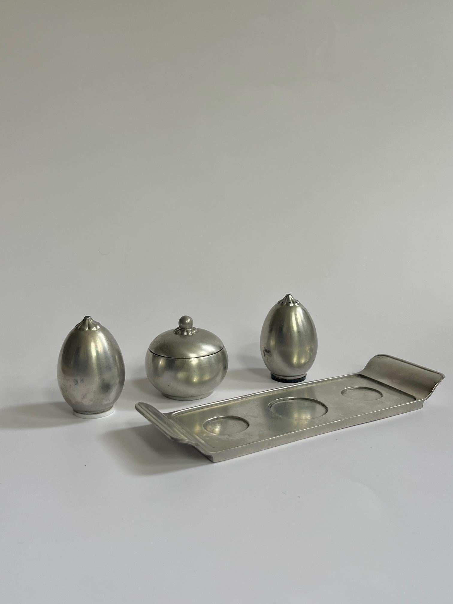 Art Deco Salz- und Pfefferset von Just Andersen im Zustand „Gut“ im Angebot in PRAHA 7, CZ