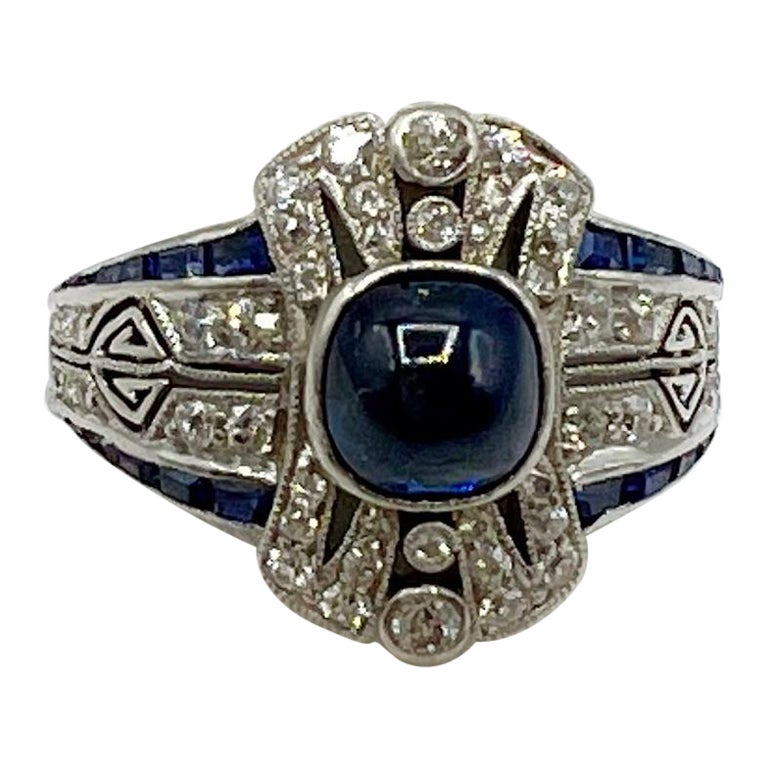 Art Deco Saphir 1,0 Karat und Diamantring aus Platin Circa 1920er Jahre