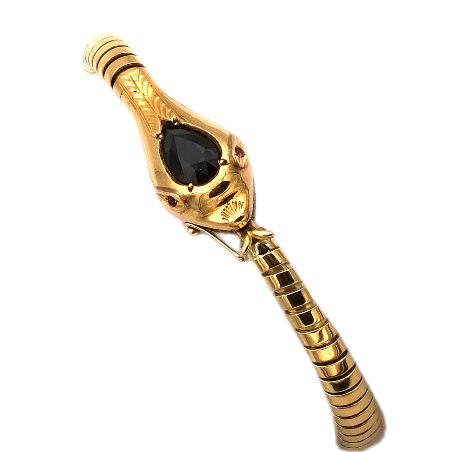 Art Déco Bracciale Tubogas a serpente in oro 18 carati Art Deco con zaffiro, circa 1925/30 in vendita