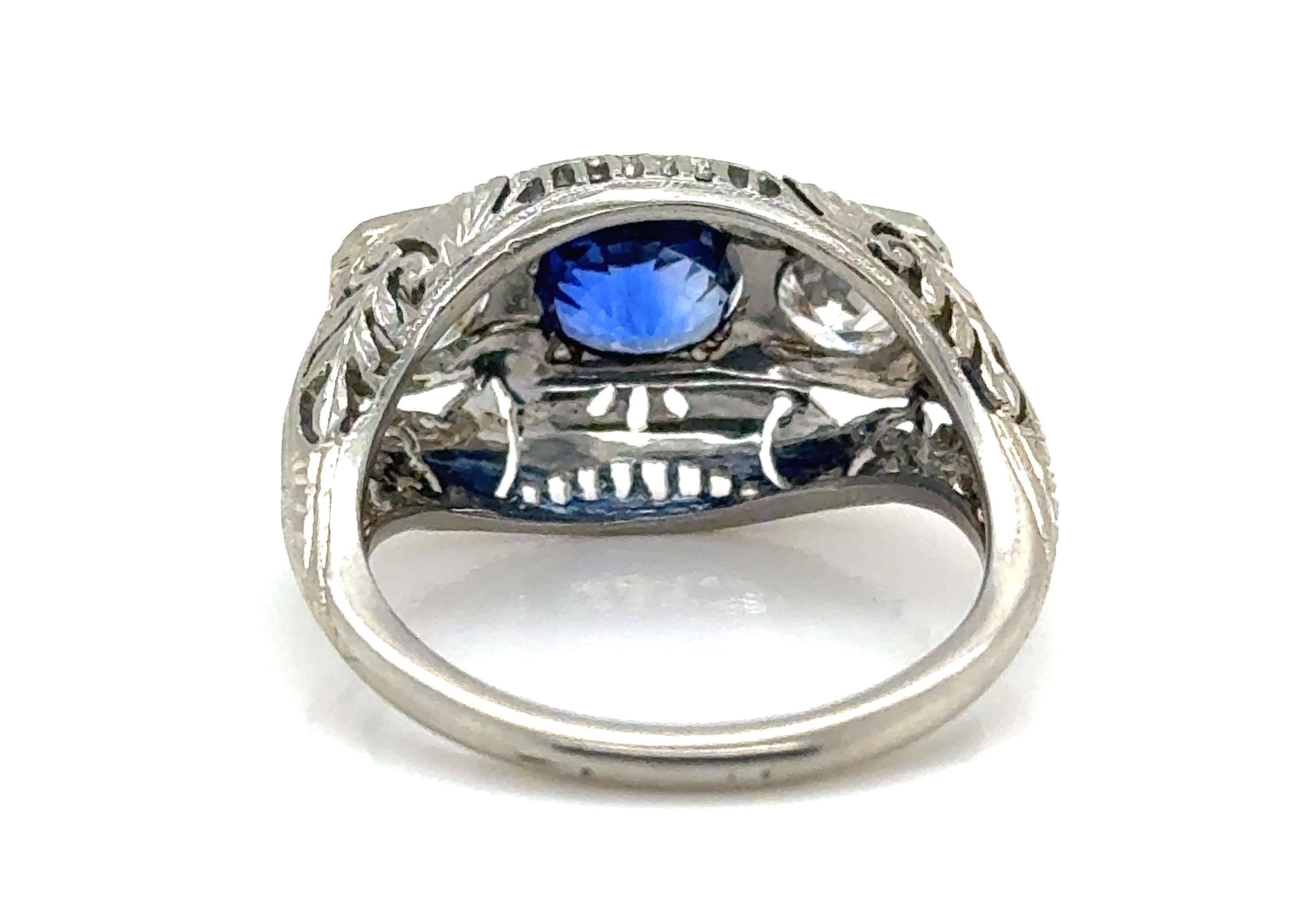 Art Deco Sapphire 3 Stone Ring Sri Lanka Sapphire Mined Diamond 1.58ct GIA 1920s For Sale 5