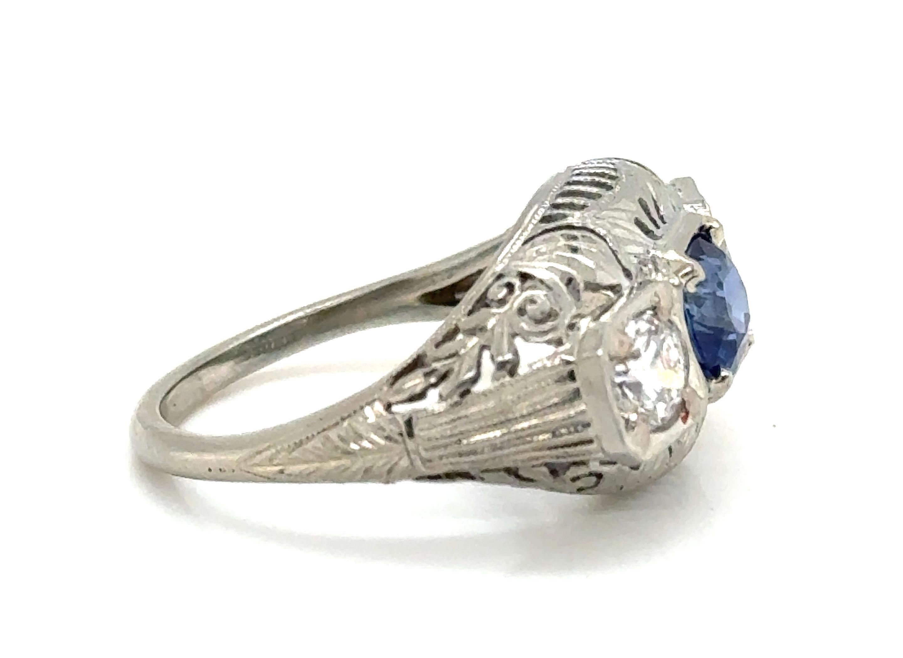 Art Deco Sapphire 3 Stone Ring Sri Lanka Sapphire Mined Diamond 1.58ct GIA 1920s For Sale 2