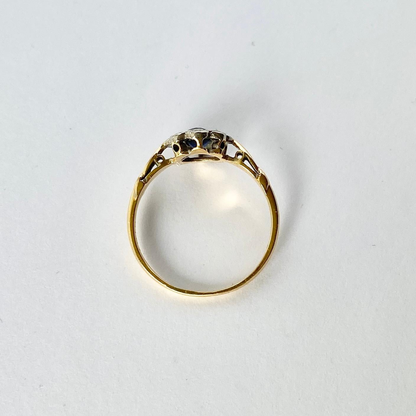 Art Deco Saphir und Diamant 18 Karat und Platin Cluster Ring (Rundschliff)