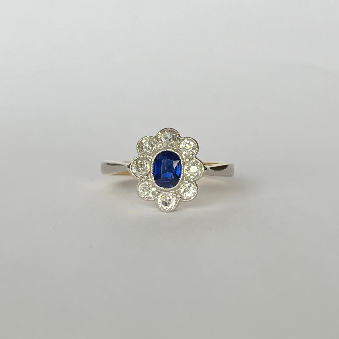 Art Deco Saphir und Diamant 18 Karat und Platin Cluster-Ring Damen im Angebot