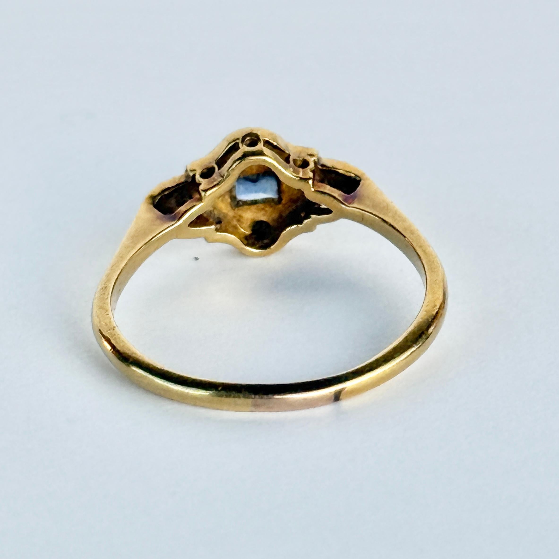 Anello Art Deco con zaffiro e diamante in oro 18 carati e platino con pannello a grappolo In condizioni buone in vendita a Chipping Campden, GB