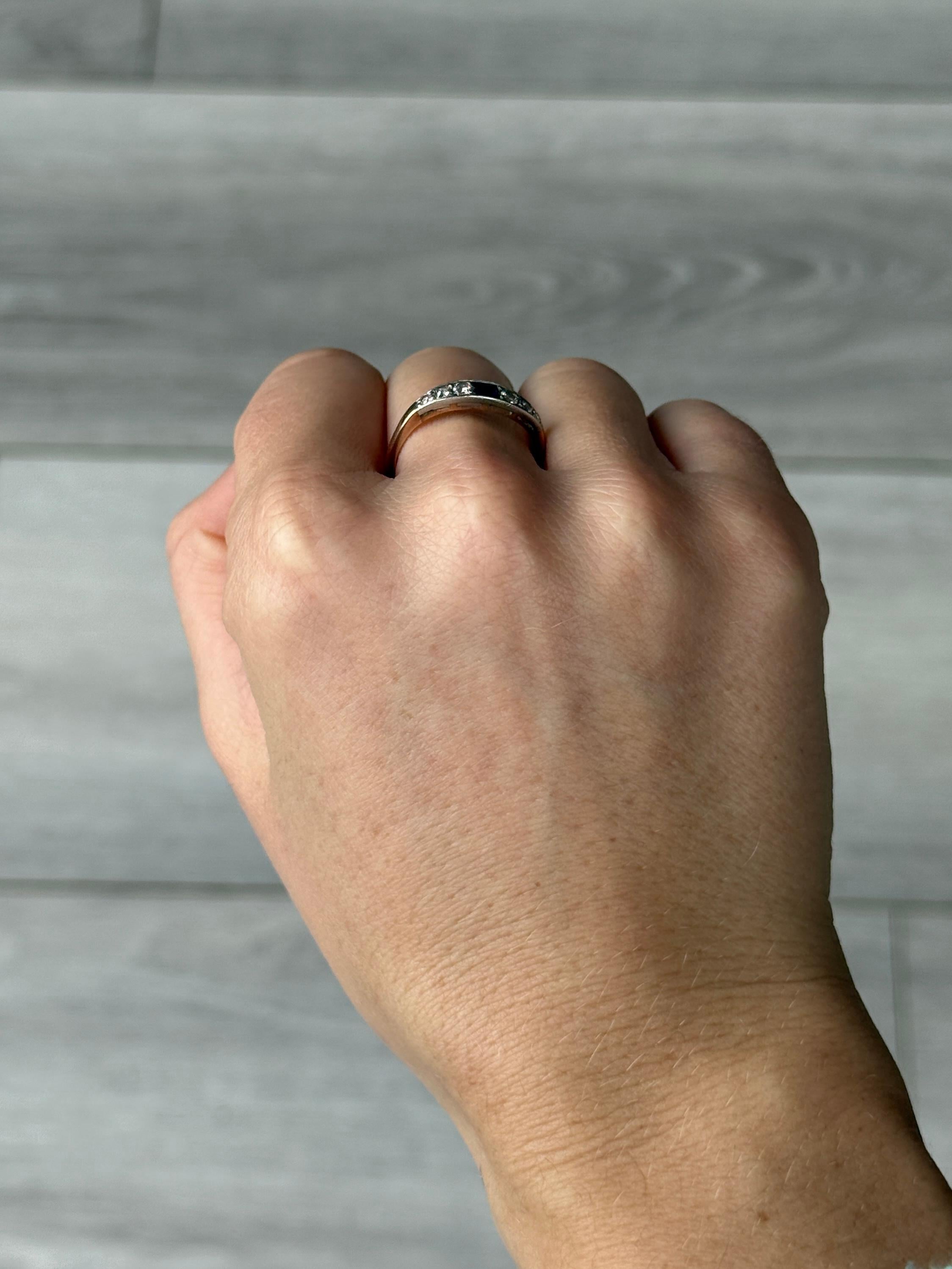 Fascia a sette pietre in oro 18 carati con zaffiri e diamanti Art Deco In condizioni buone in vendita a Chipping Campden, GB