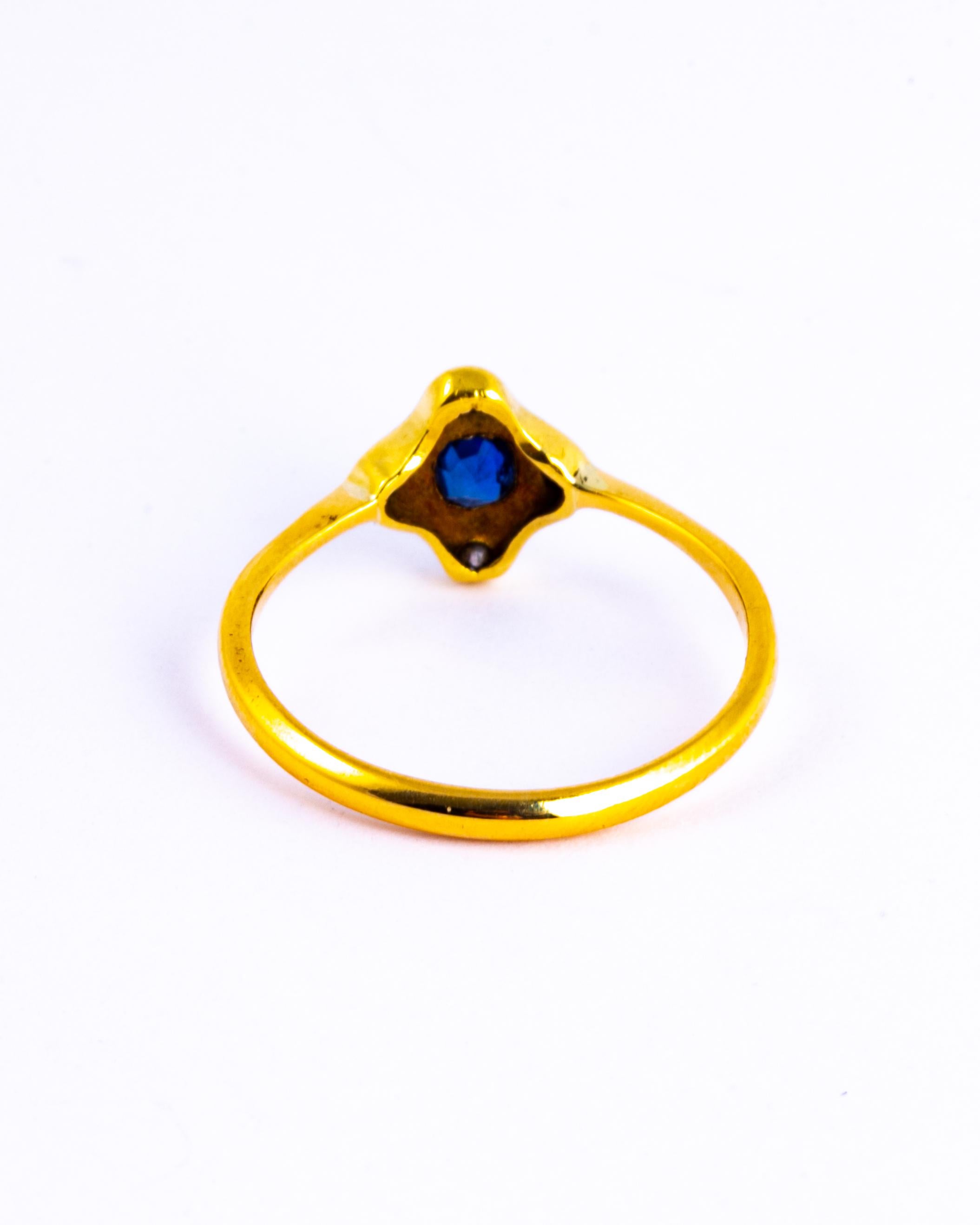 Art Deco Sapphire and Diamond 9 Carat Gold Panel Ring In Good Condition In Chipping Campden, GB