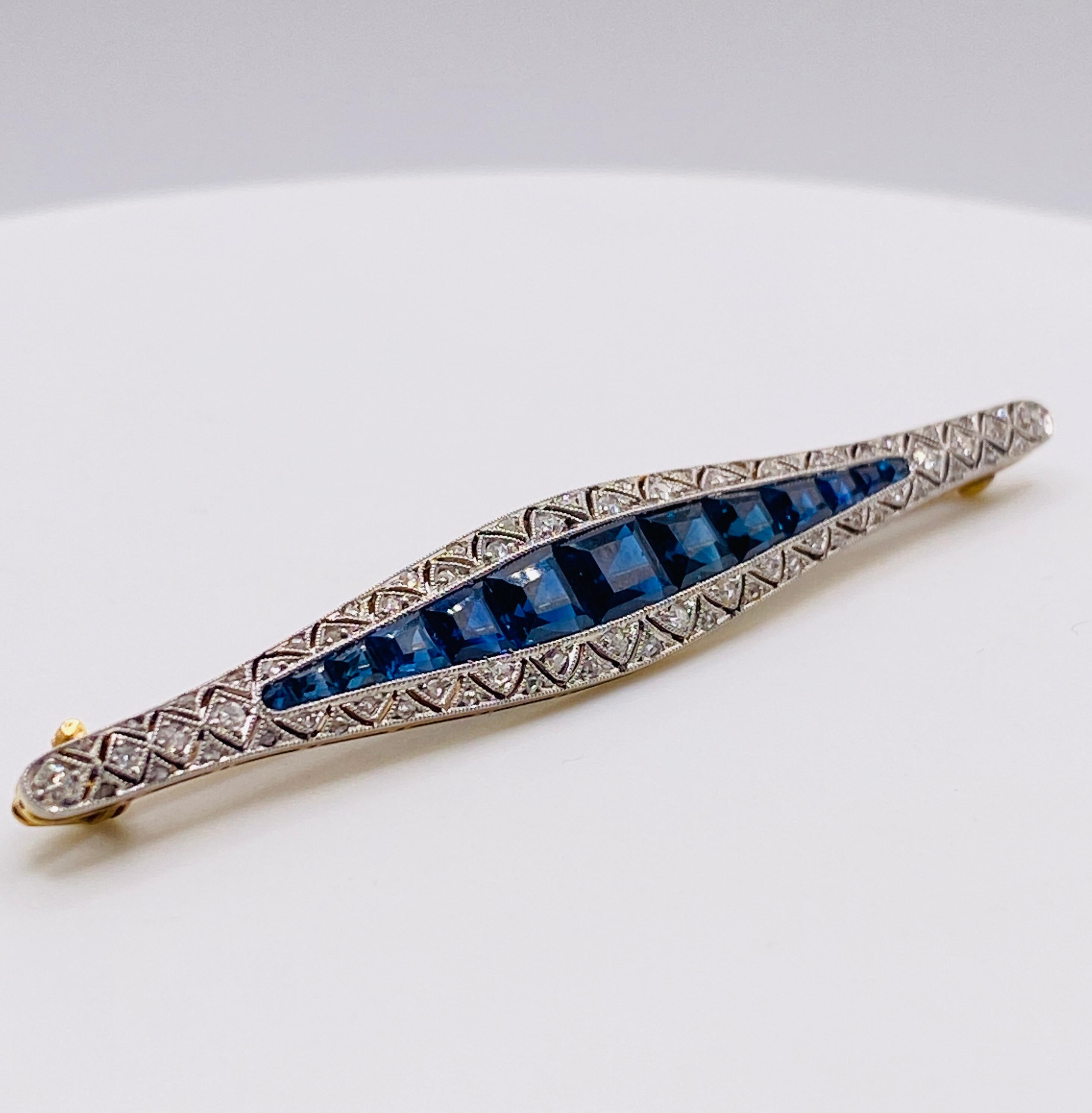 Art Deco Sapphire and Diamond Brooch Pin In Good Condition For Sale In DALLAS, TX