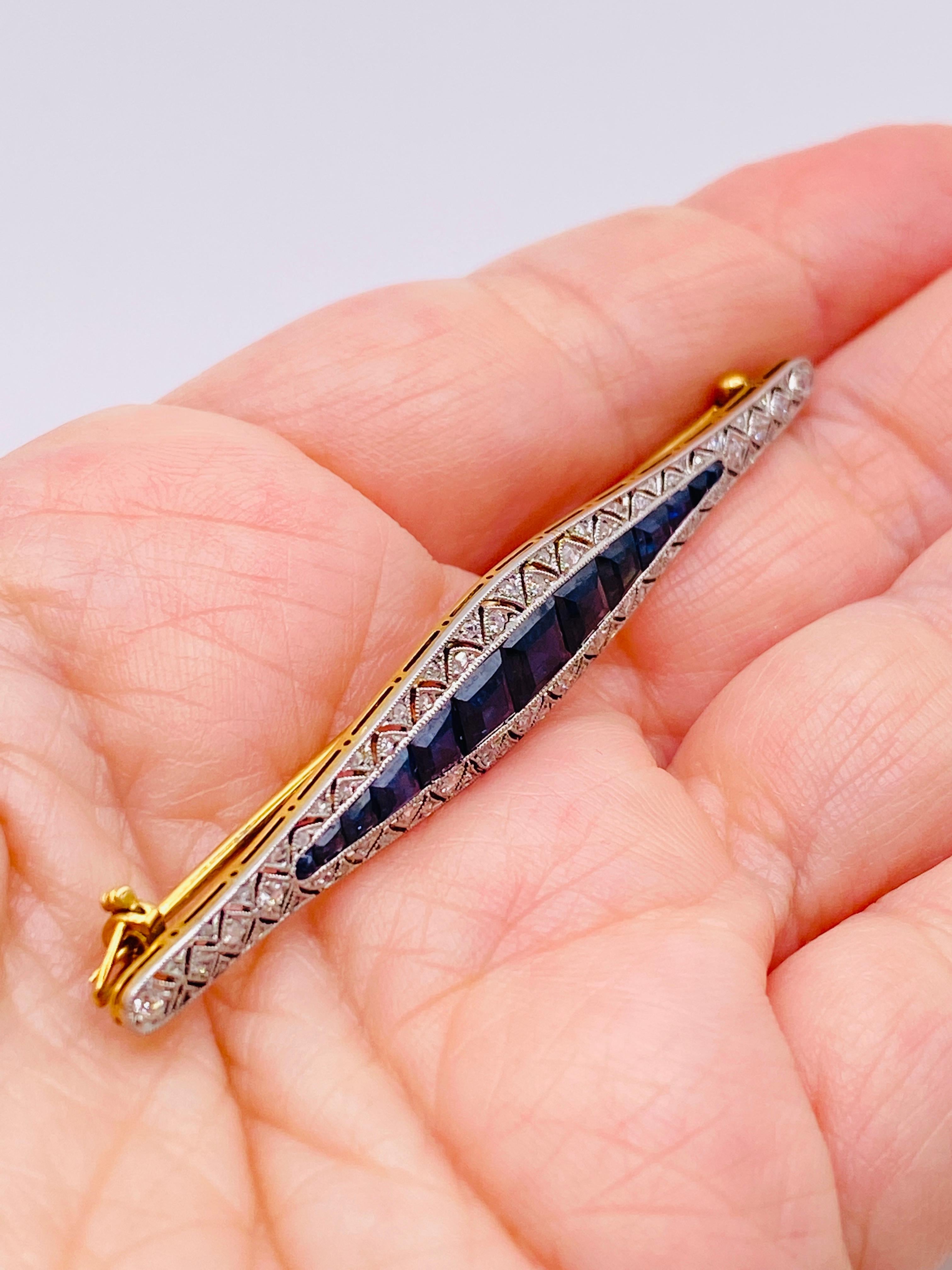 Women's or Men's Art Deco Sapphire and Diamond Brooch Pin For Sale