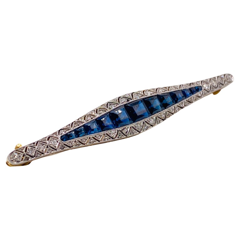 Art Deco Sapphire and Diamond Brooch Pin For Sale