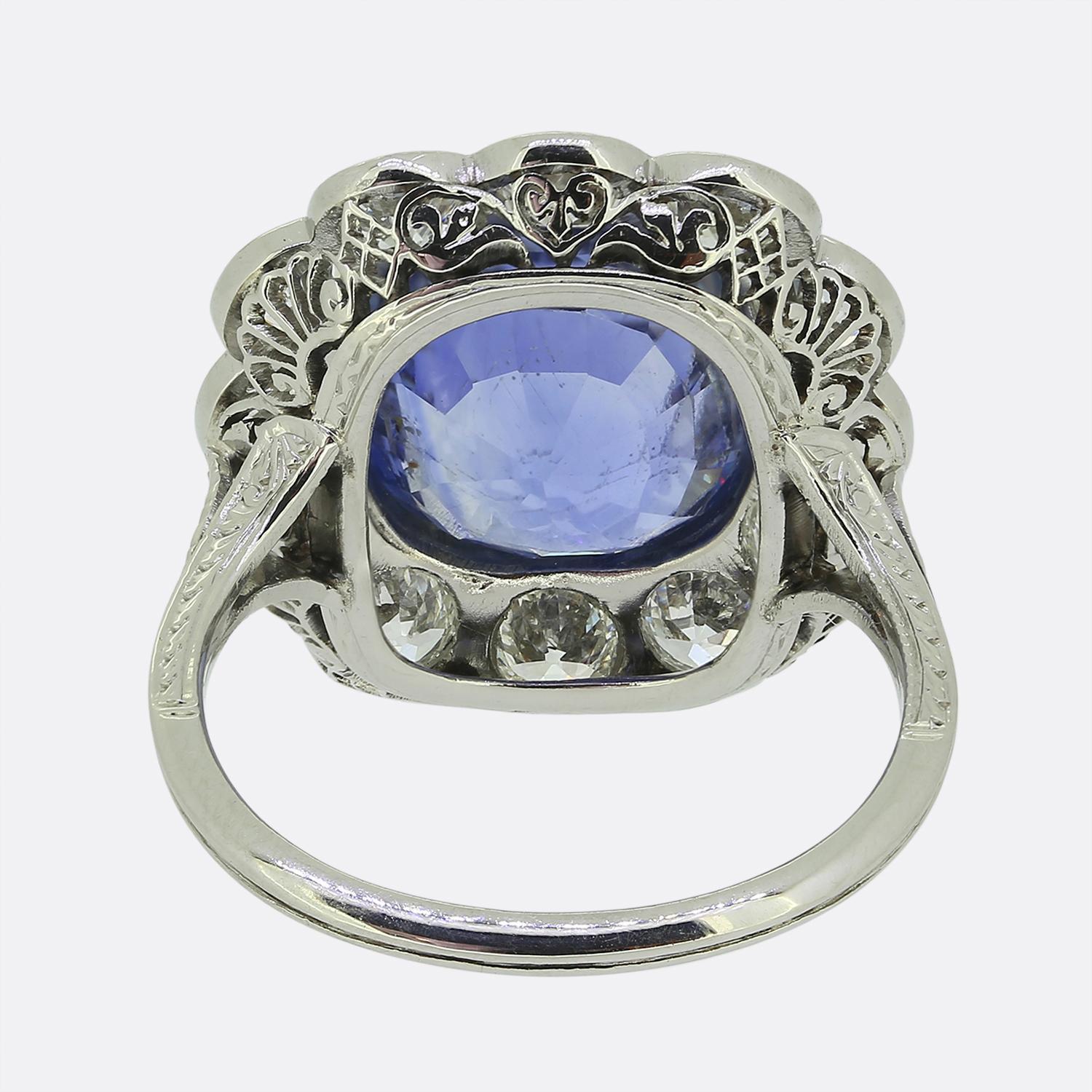 Anillo Art Decó de Zafiro y Diamantes en Racimo en Bueno estado para la venta en London, GB
