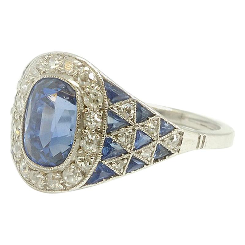 Art Deco Sapphire and Diamond Cluster Ring For Sale