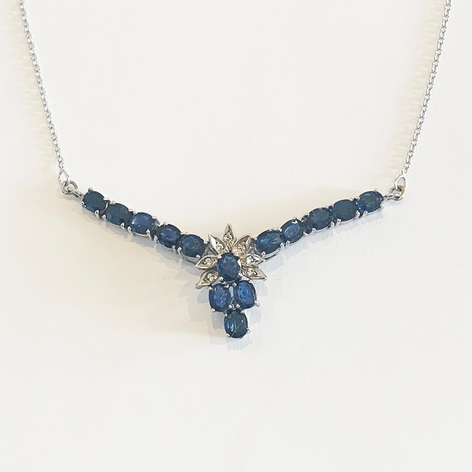 Art Deco Sapphire and Diamond necklace set in white gold and palladium im Zustand „Hervorragend“ in Daylesford, Victoria