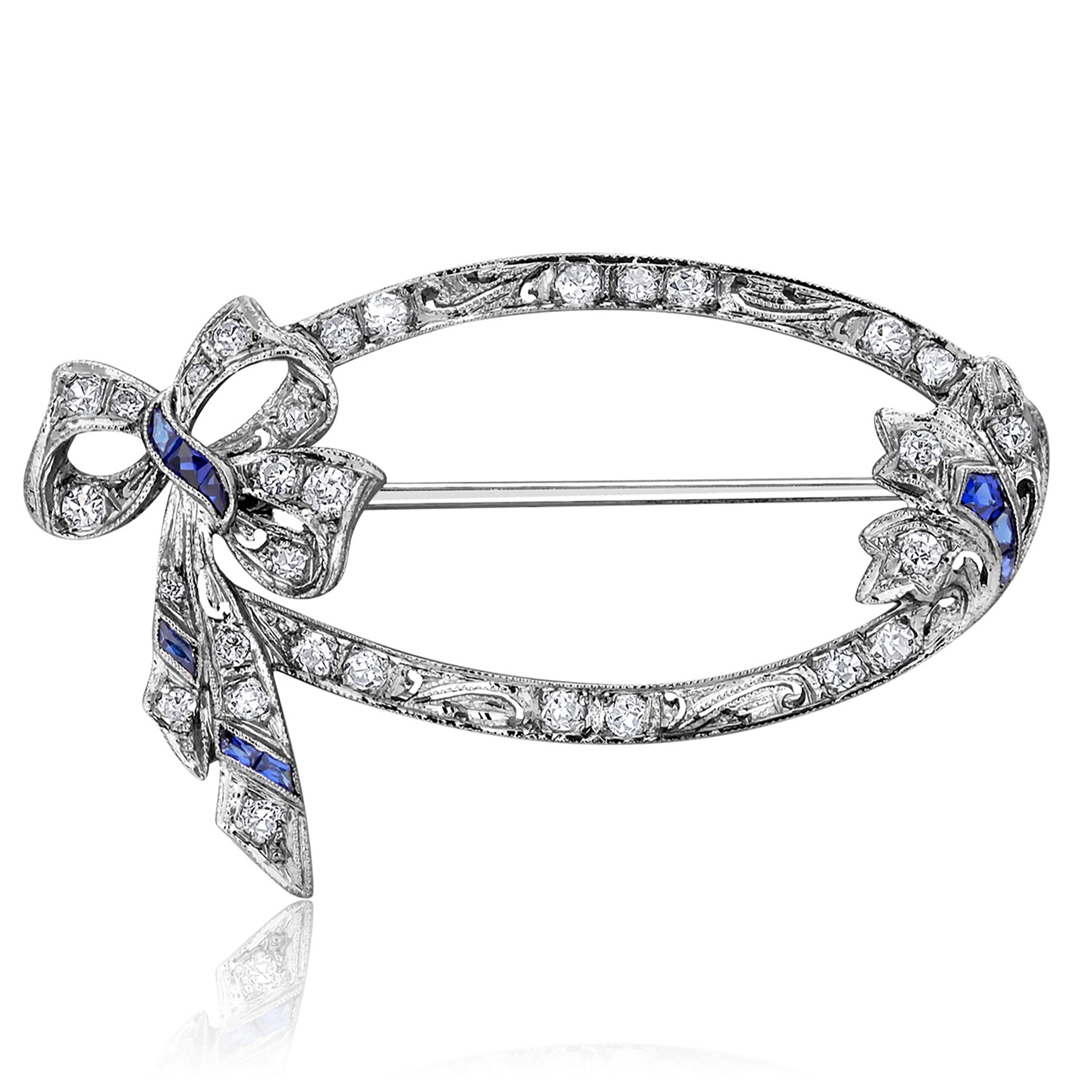 Women's or Men's Art Deco Sapphire Diamond Platinum Hand Engraved Millgrain Bow 1.30 Inch Brooch For Sale
