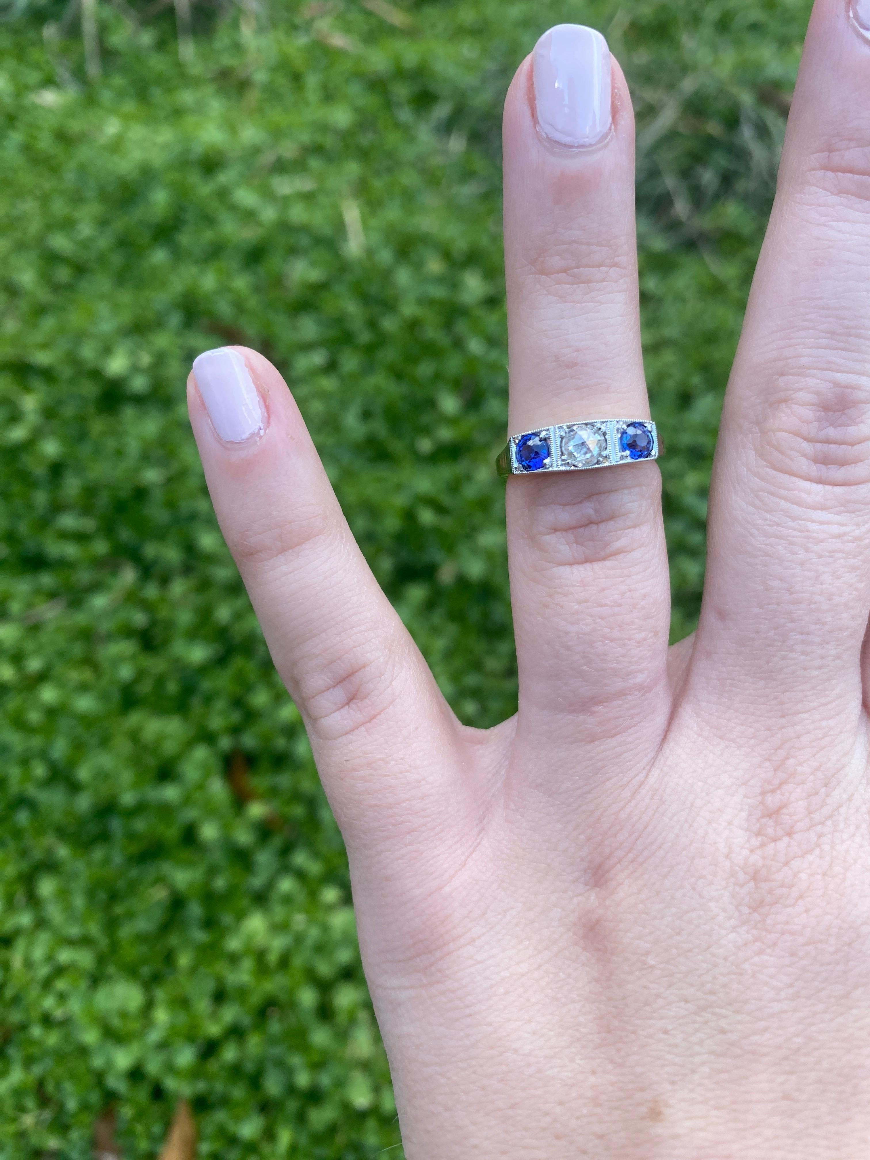 Bague Art déco en or jaune 14 carats, saphir et diamants, taille 5 en vente 2