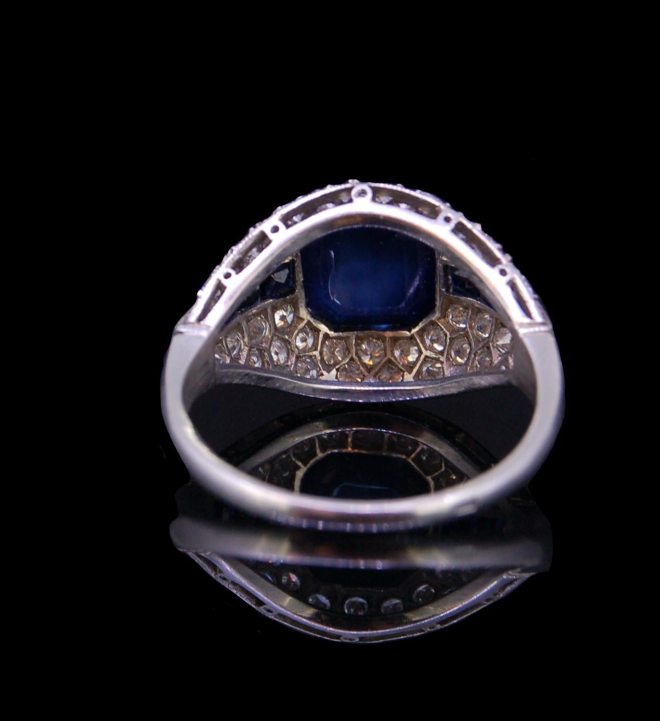 Art Deco Style Sapphire and Diamond Ring In Good Condition For Sale In London, GB