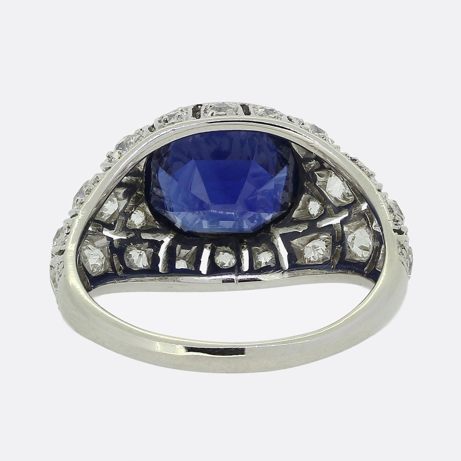 Art Deco Sapphire and Diamond Ring In Good Condition For Sale In London, GB