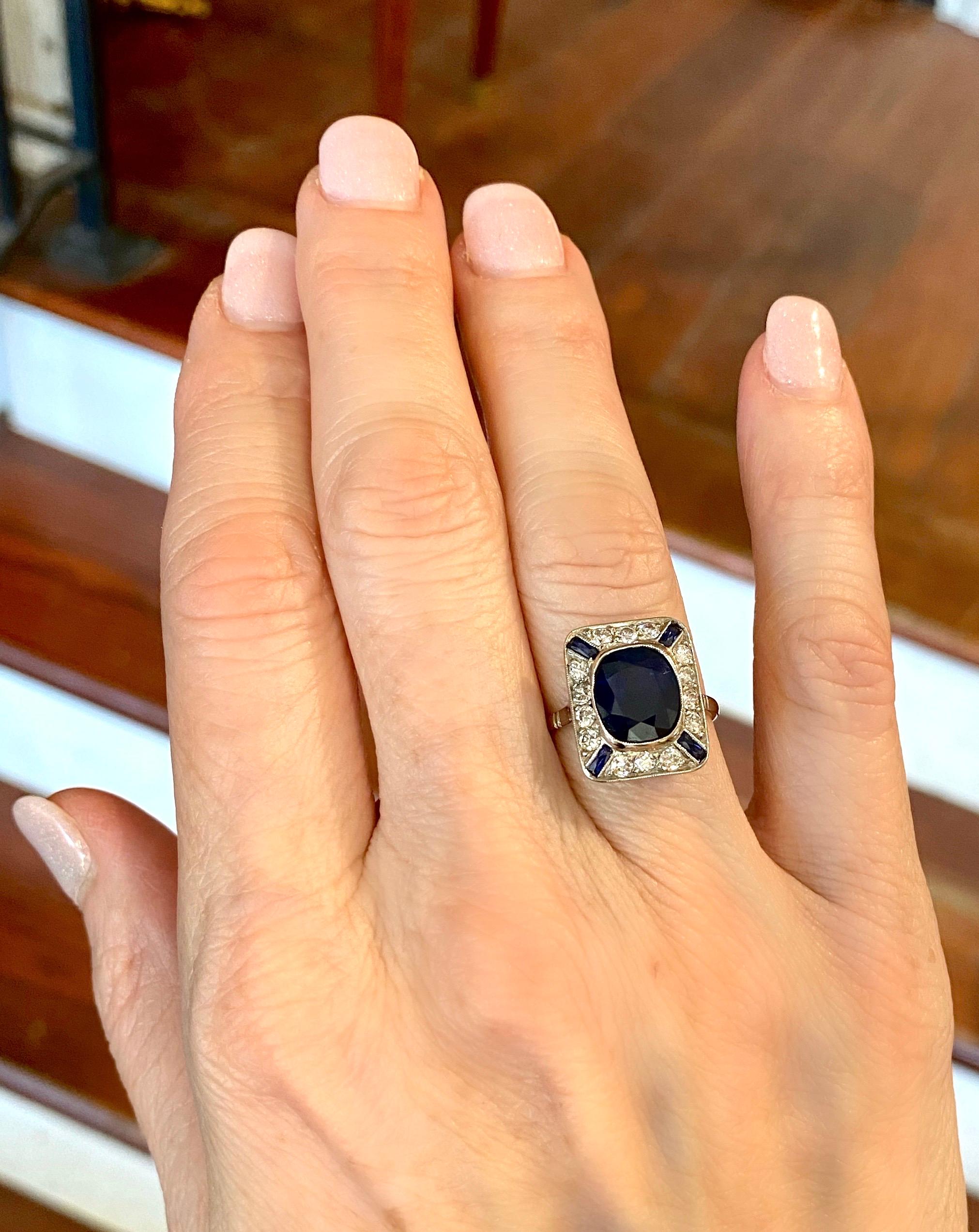 Art Deco Style Sapphire and Diamond Ring In Good Condition In New Orleans, LA