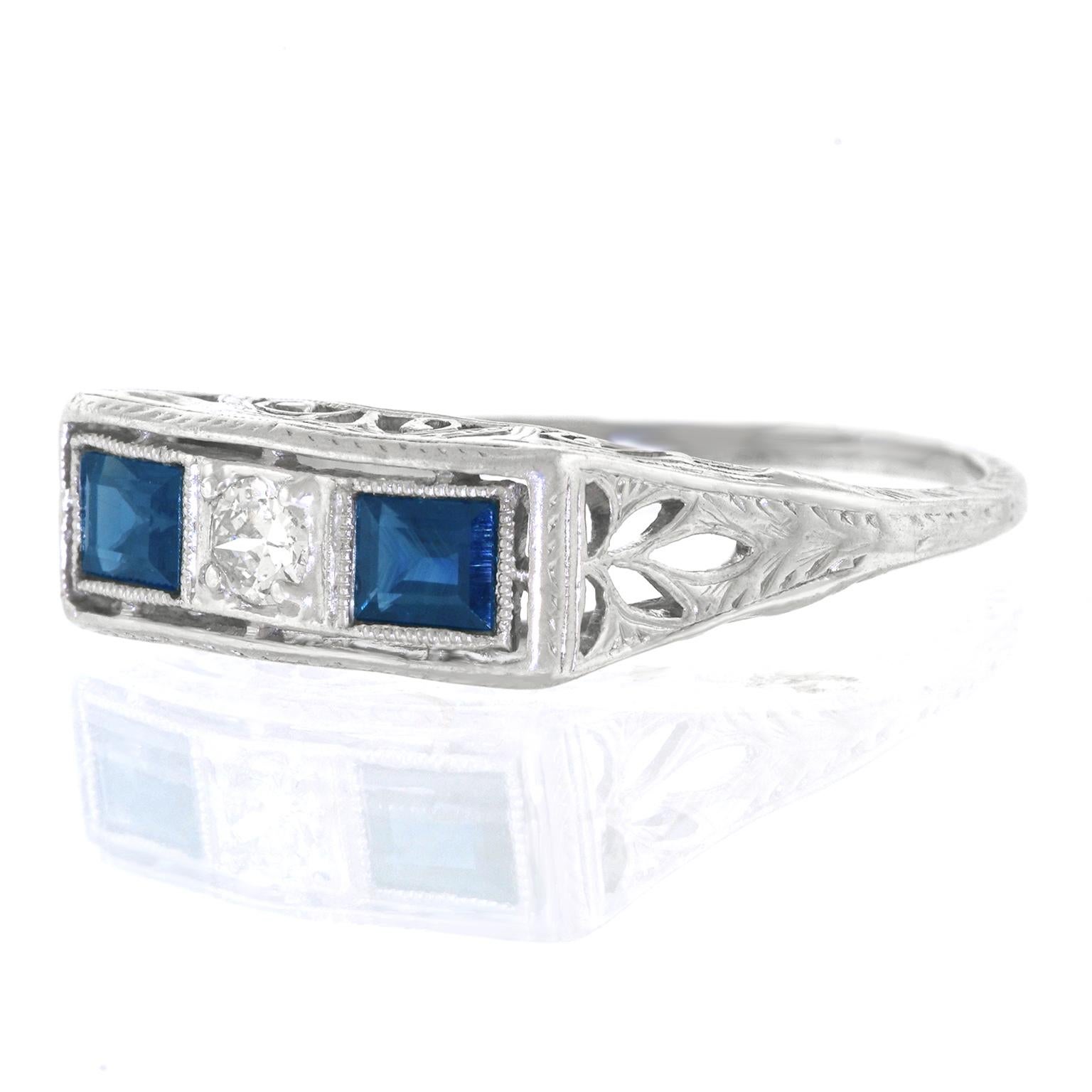 Art Deco Sapphire and Diamond Set Platinum Ring In Excellent Condition In Litchfield, CT