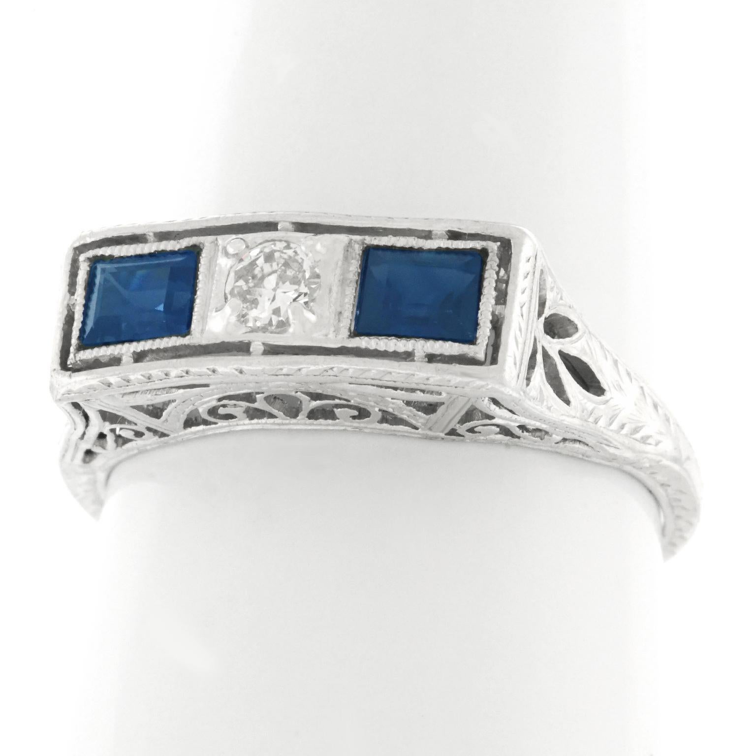 Art Deco Sapphire and Diamond Set Platinum Ring 4