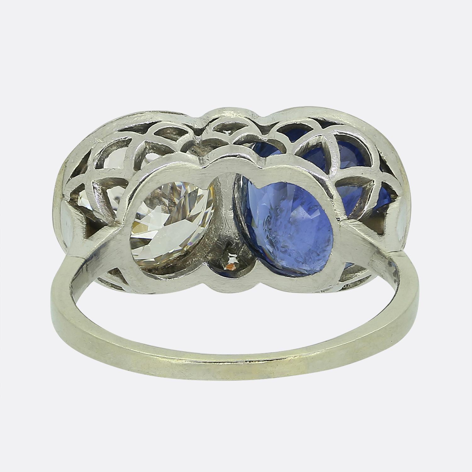 Art Deco Sapphire and Diamond Two-Stone Ring In Good Condition In London, GB