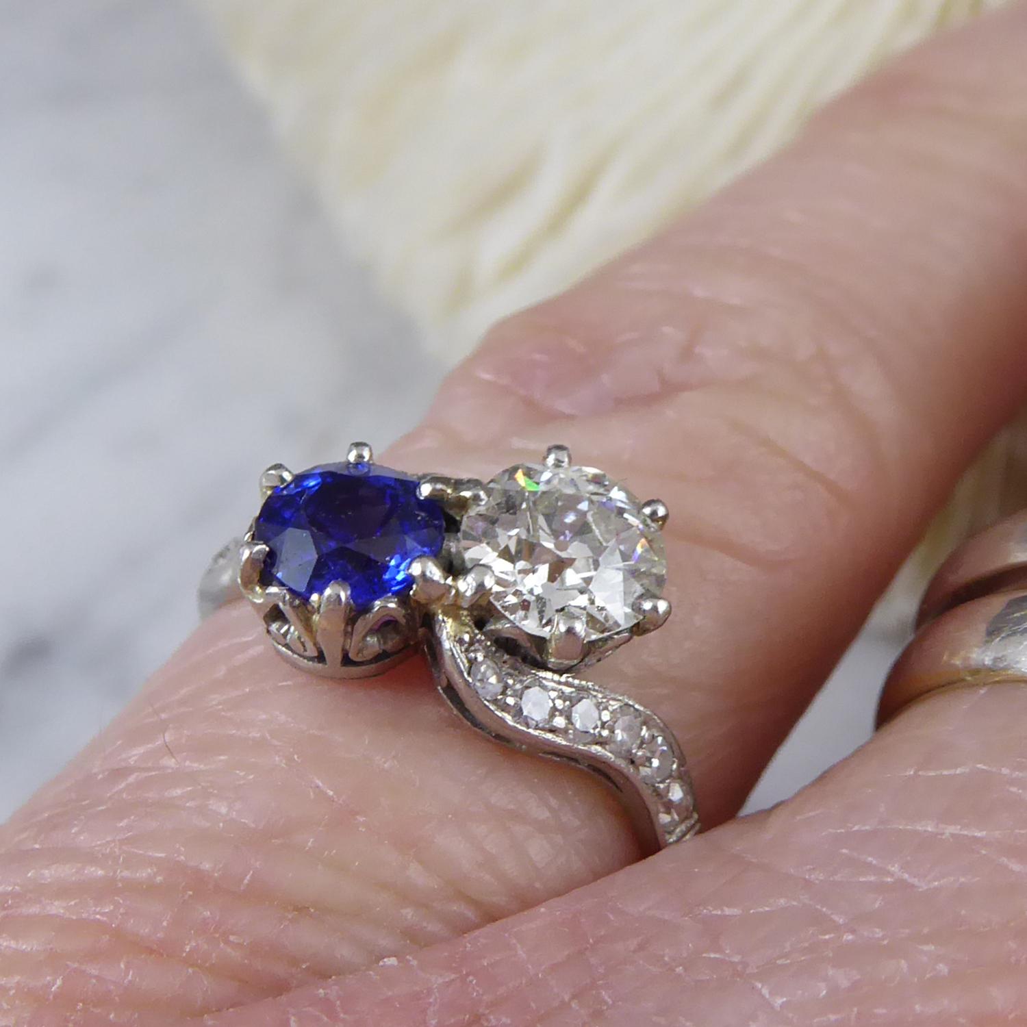 Art Deco Sapphire and Diamond Two-Stone Twist Engagement Ring, circa 1930s In Good Condition In Yorkshire, West Yorkshire