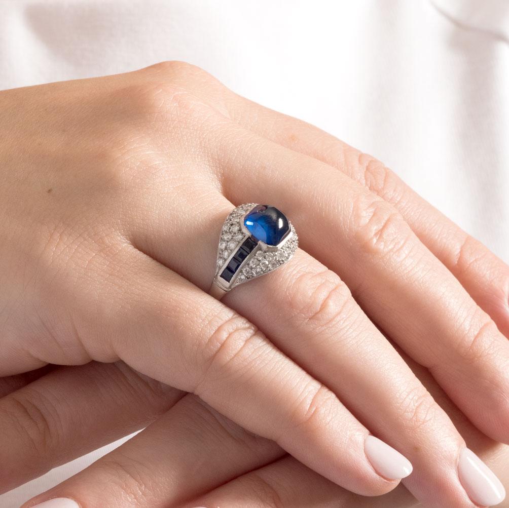 Art Deco Sapphire and Platinum Ring For Sale 1