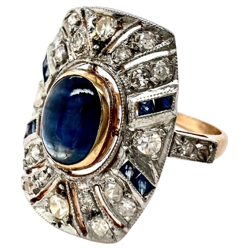Women's or Men's Art Deco Sapphire Diamond 18 Karat Gold Dinner Ring