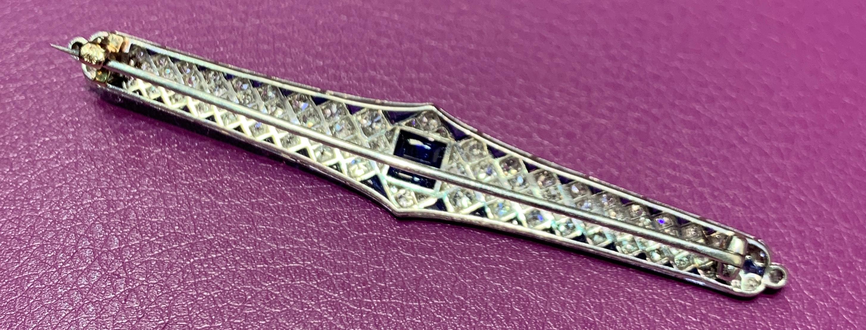 Art Deco Sapphire & Diamond Bar Brooch In Excellent Condition In New York, NY