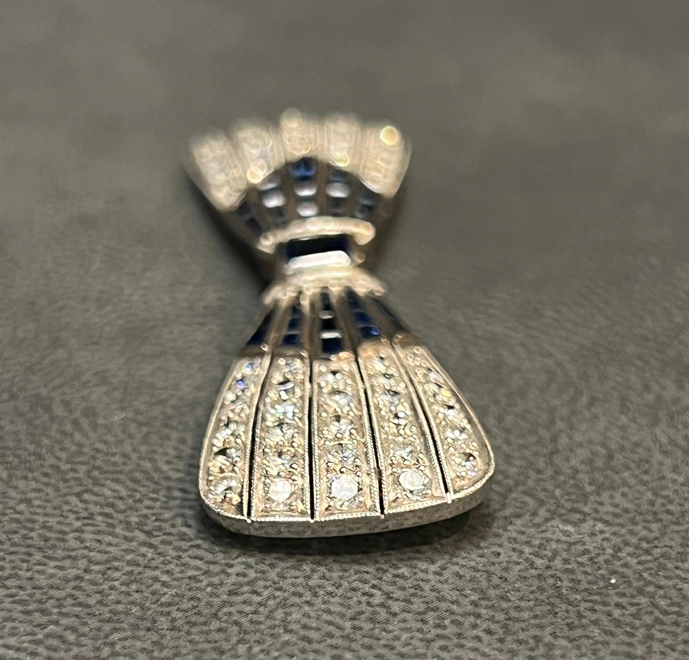 Broche à nœud Art déco en saphir et diamant en vente 1