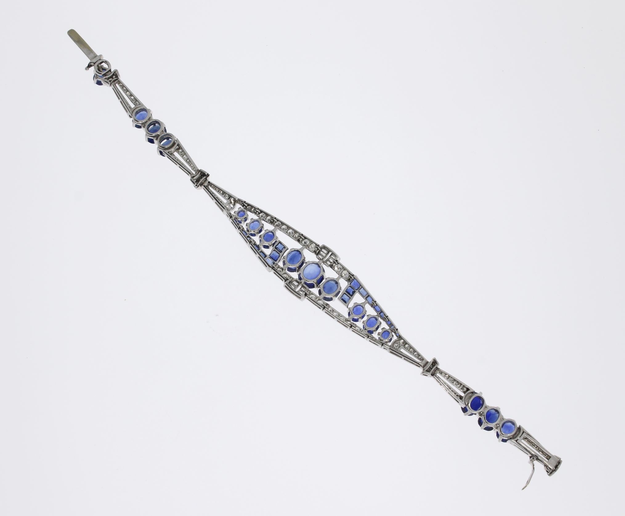 Art Deco Sapphire Diamond Bracelet in Platinum and White Gold For Sale 3